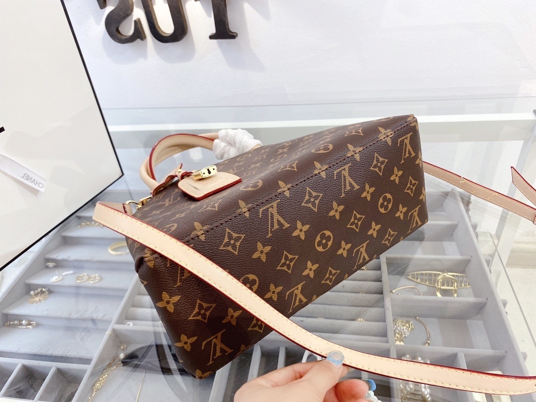 $53-LDN-299 LV gallery