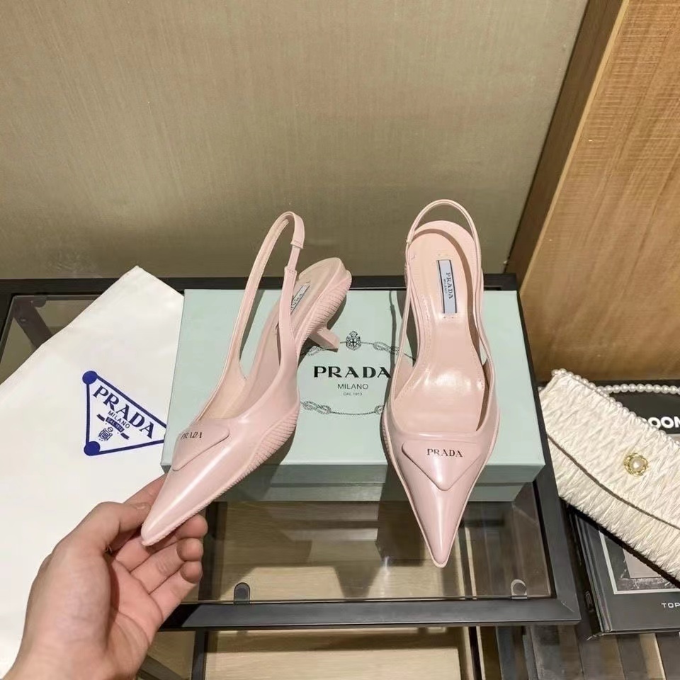 $53-LDN-372 PRA gallery