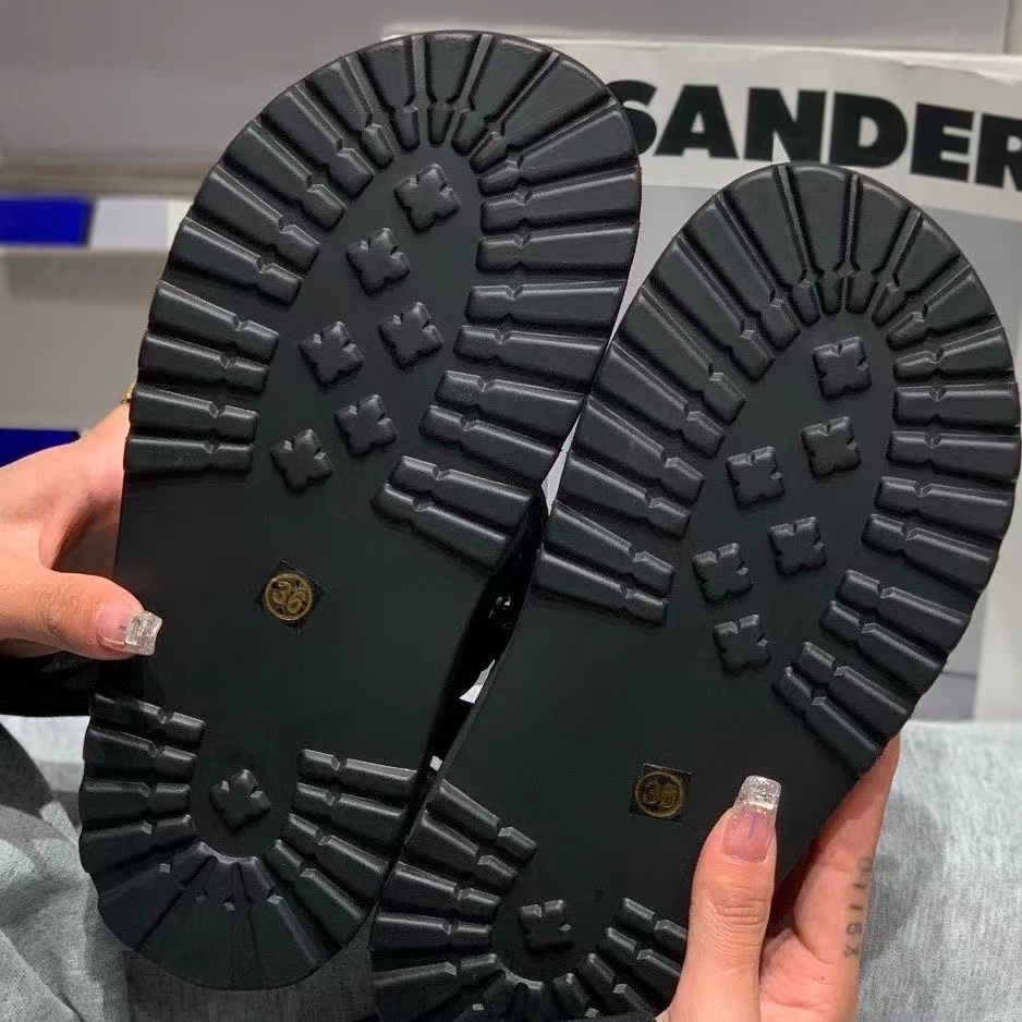 $53-LDN-392 Cel gallery