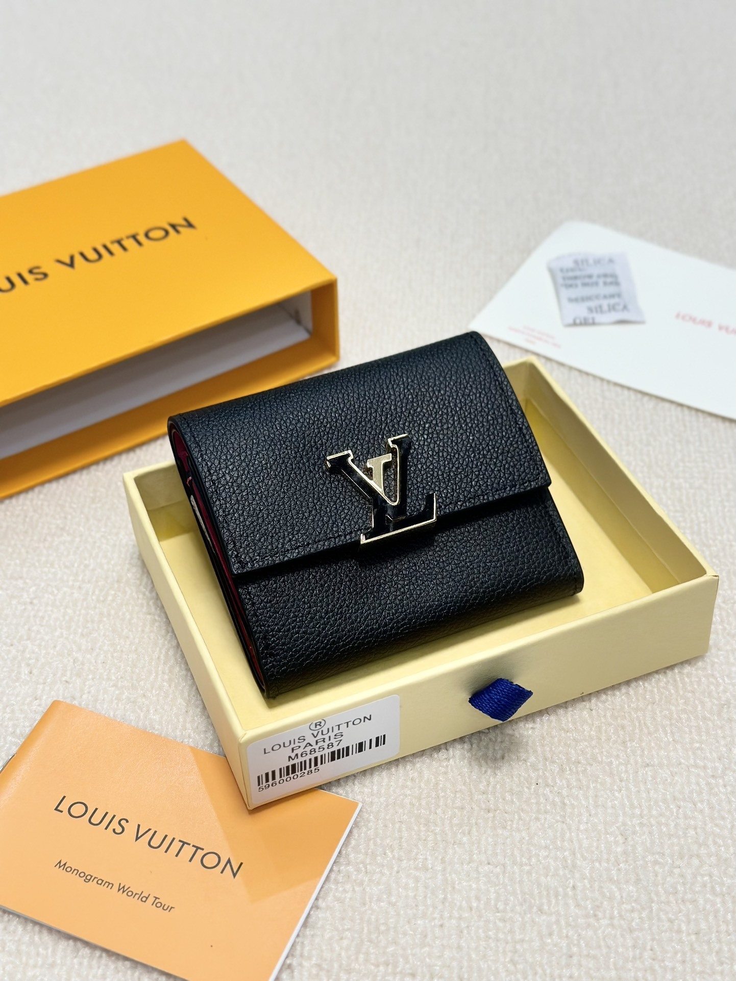 $53-LDN-738 LV gallery