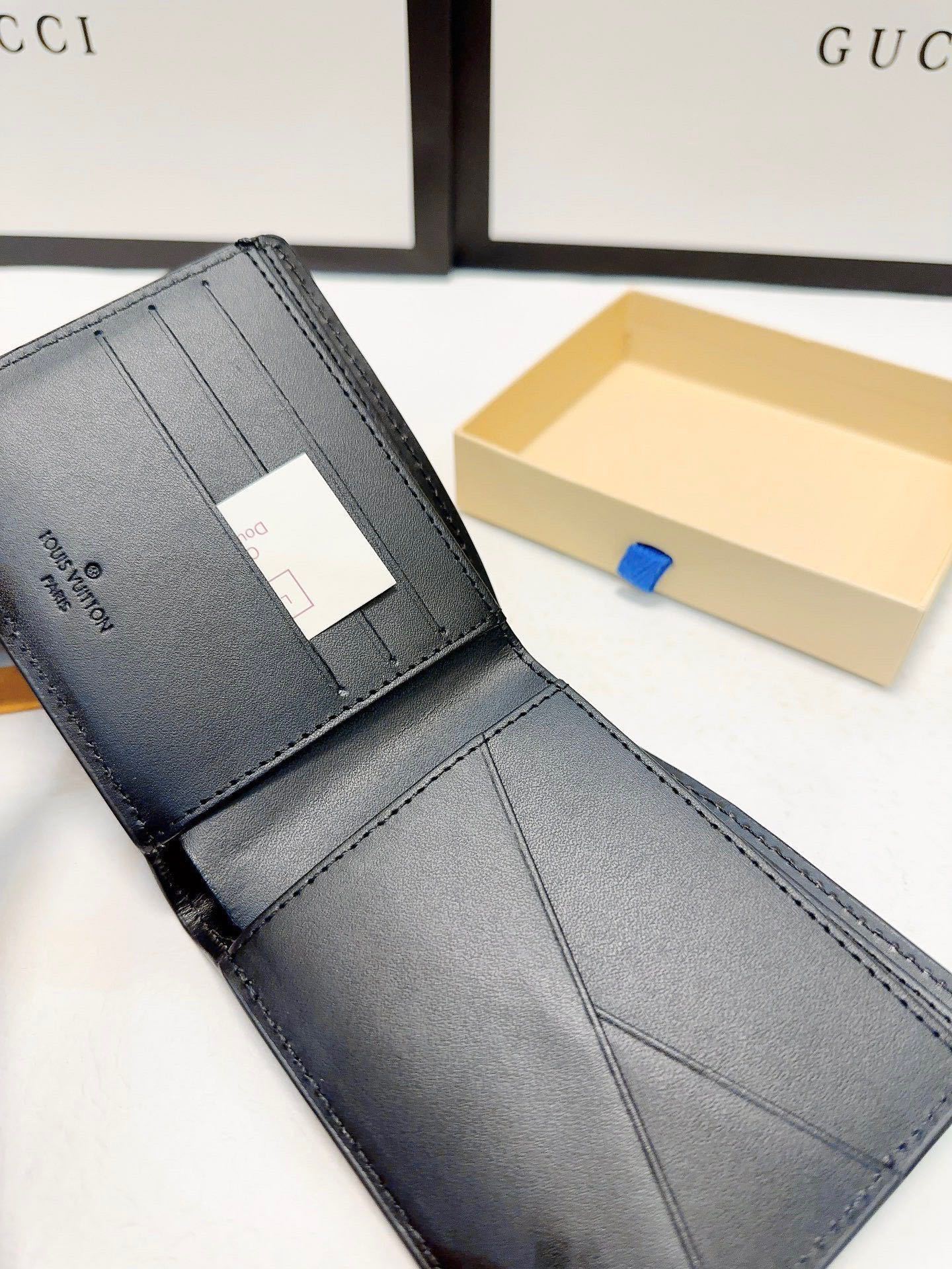 $53-LDN-741 LV gallery