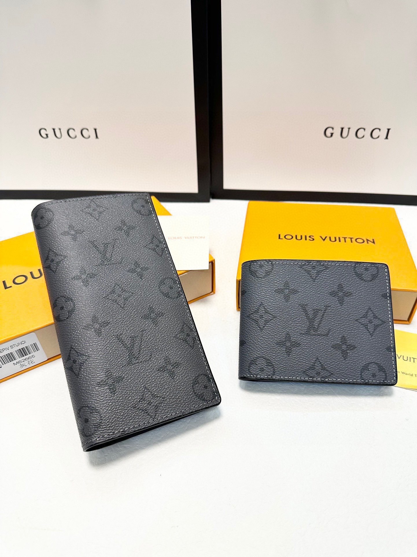 $53-LDN-742 LV gallery