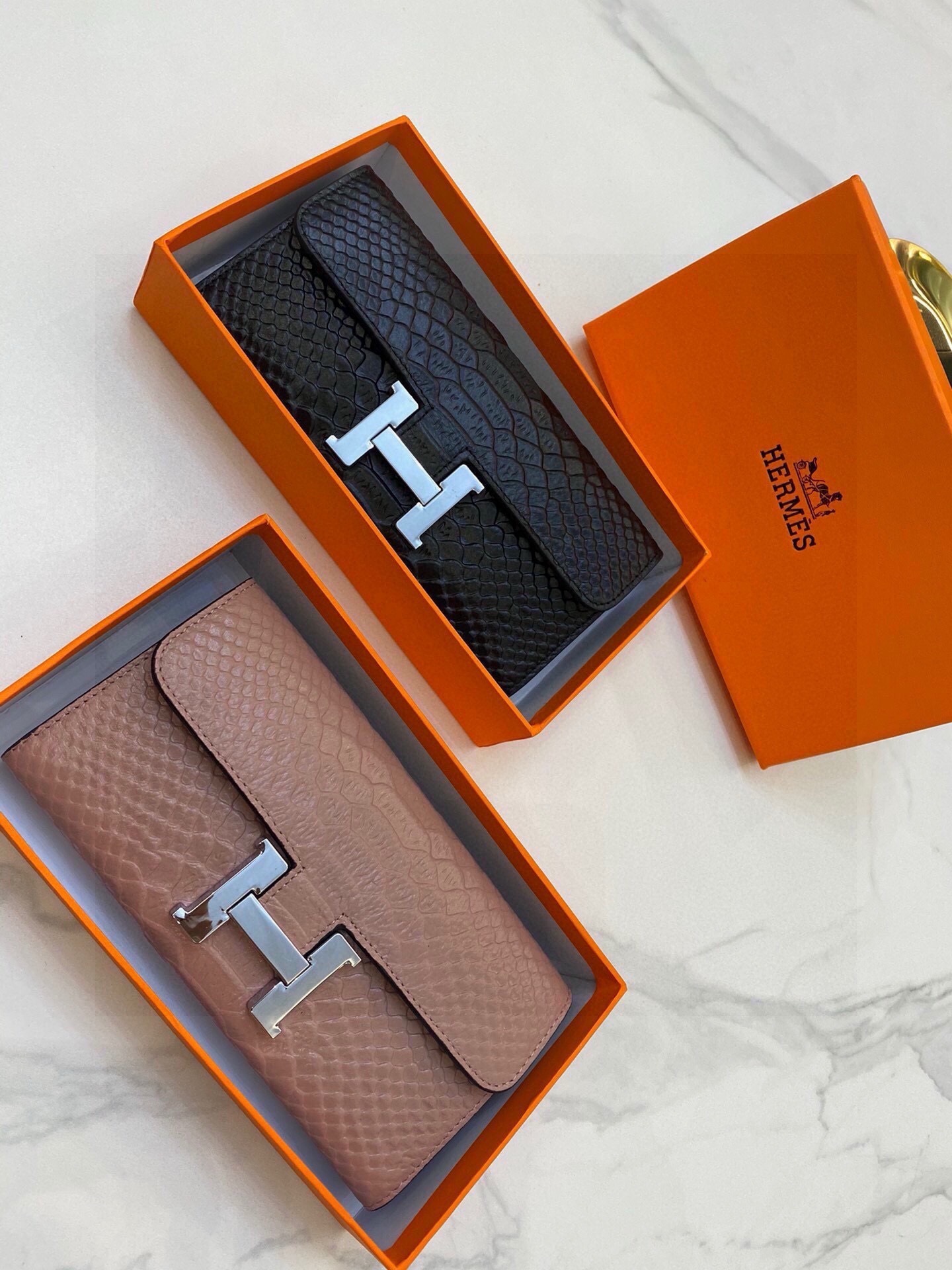 $53-LDN-759 HERM gallery