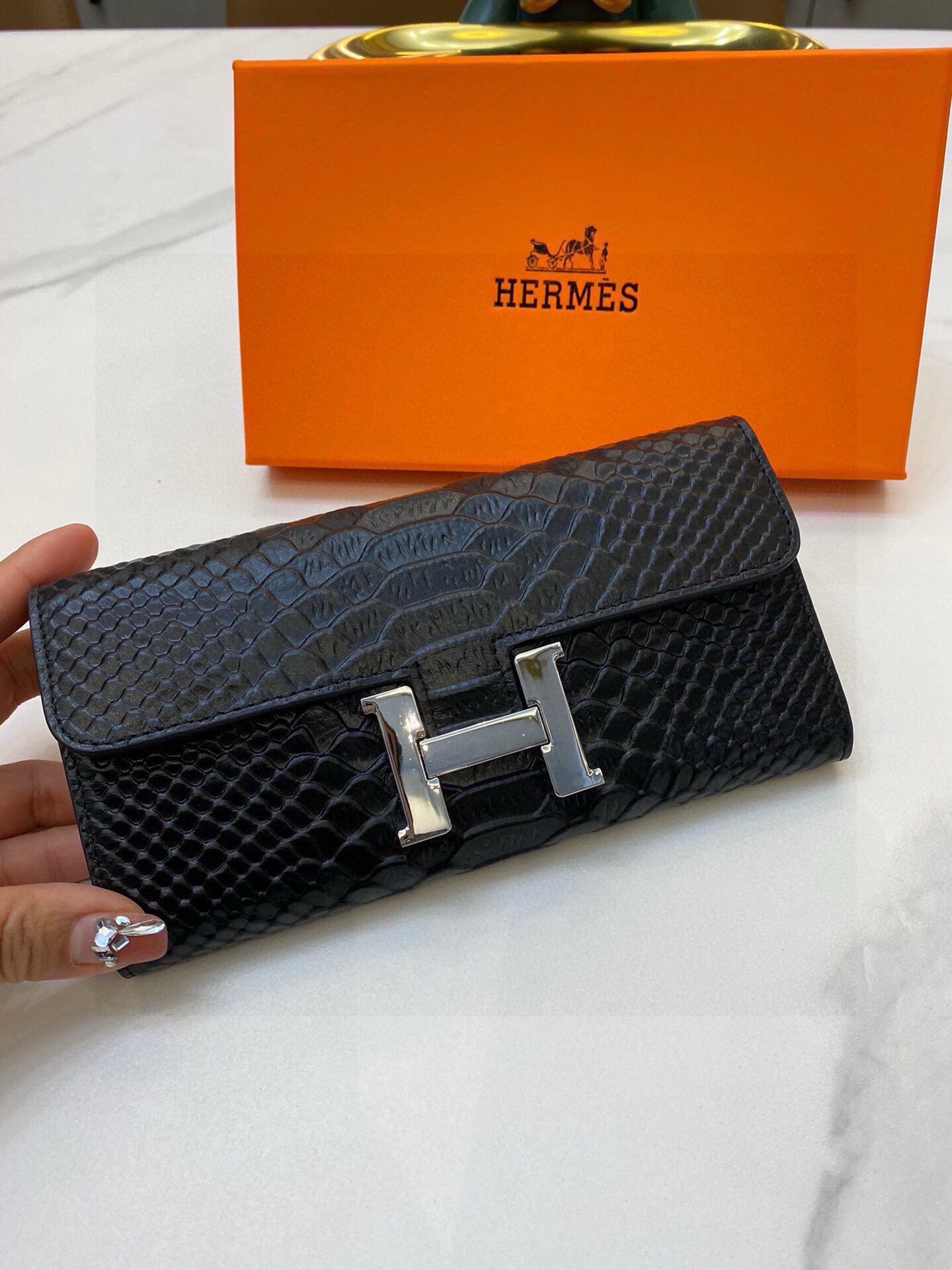 $53-LDN-759 HERM gallery