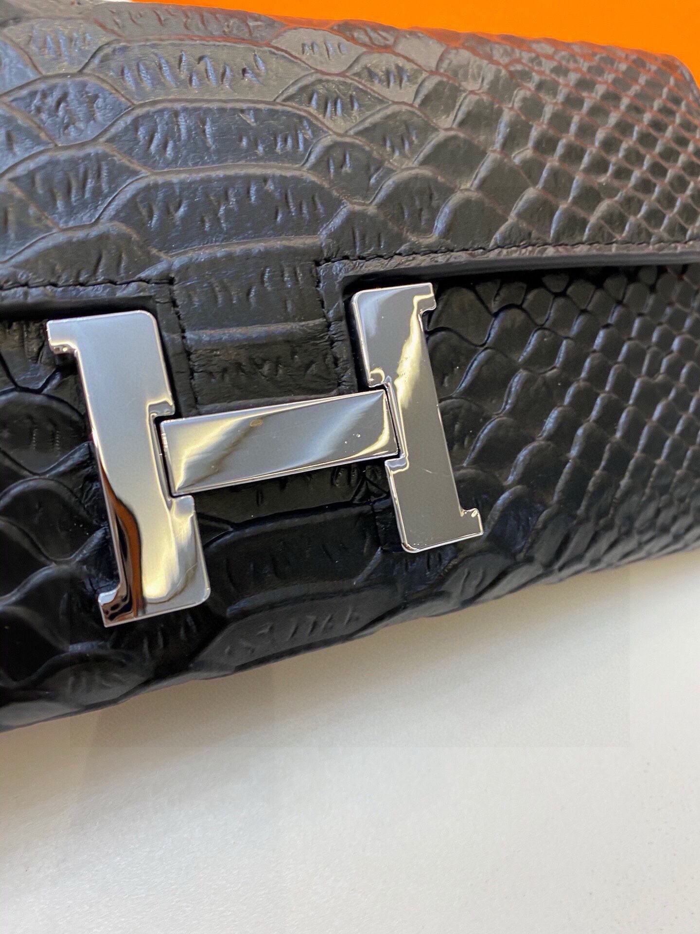 $53-LDN-759 HERM gallery