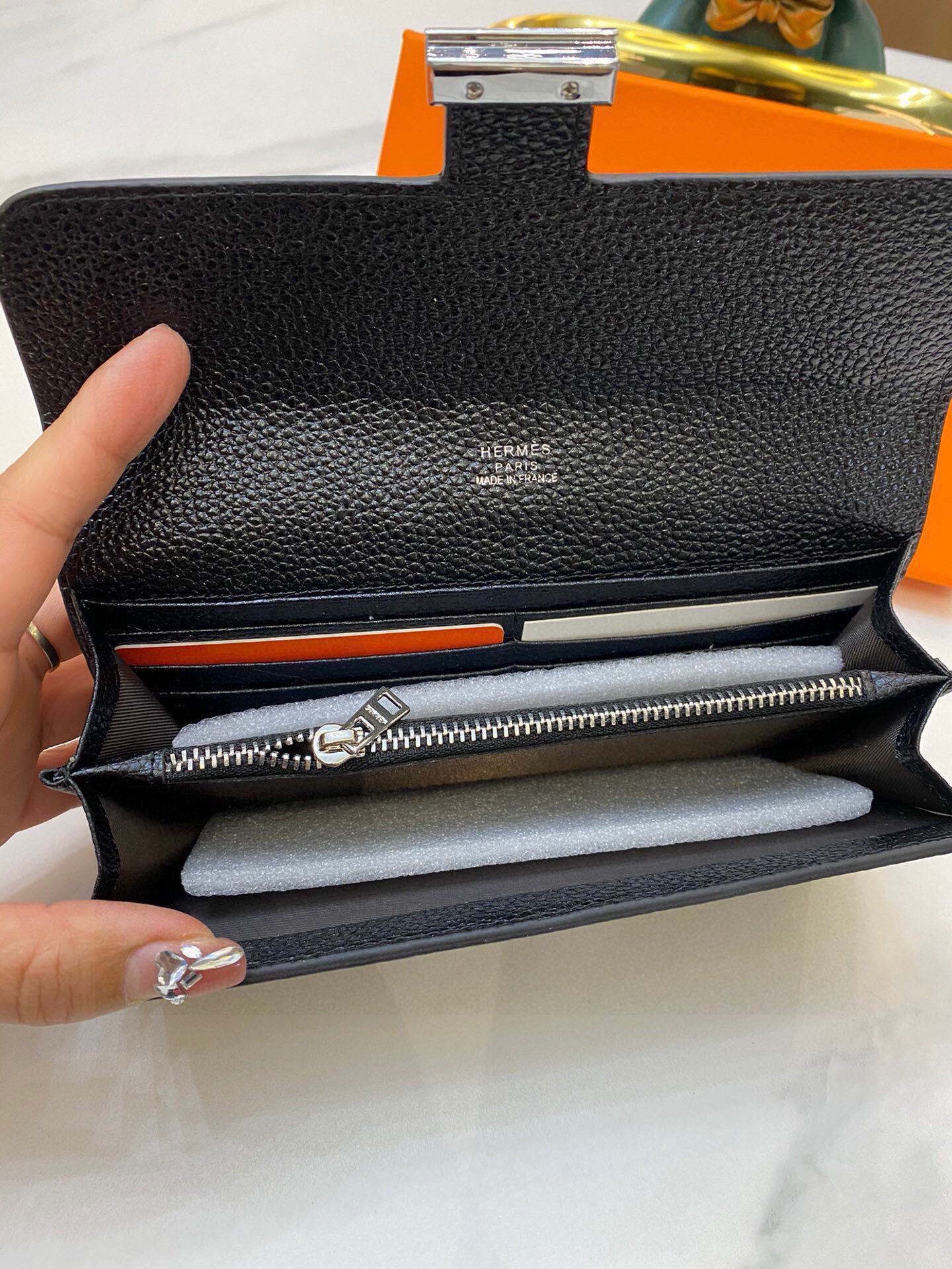 $53-LDN-759 HERM gallery