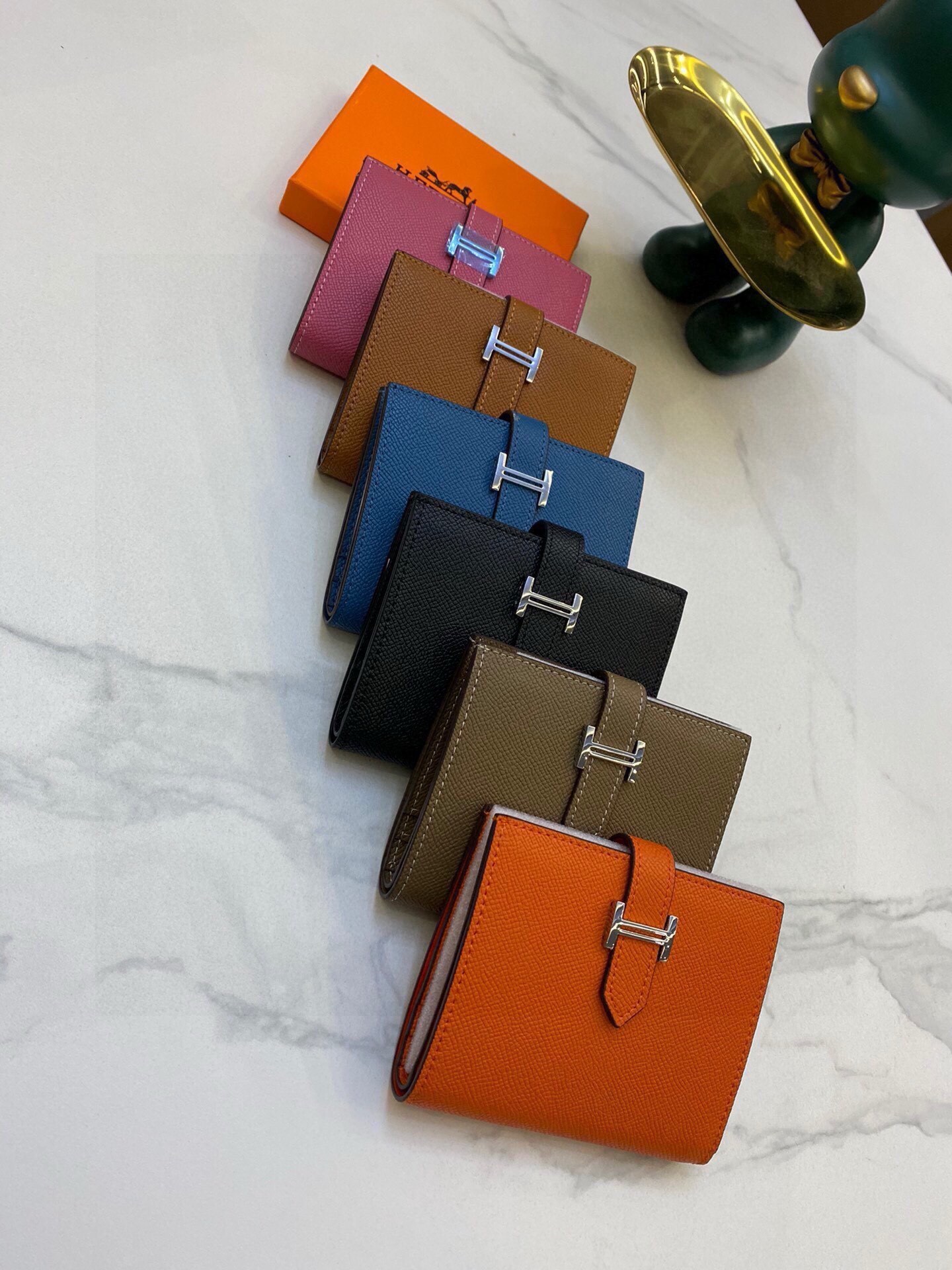 $53-LDN-760 HERM gallery