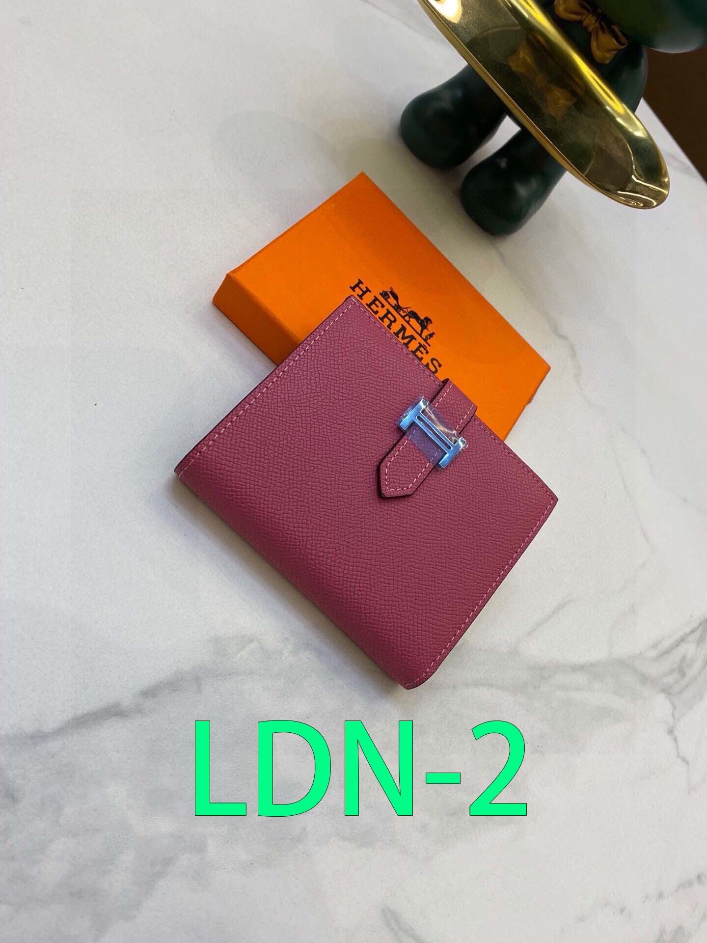 $53-LDN-760 HERM gallery