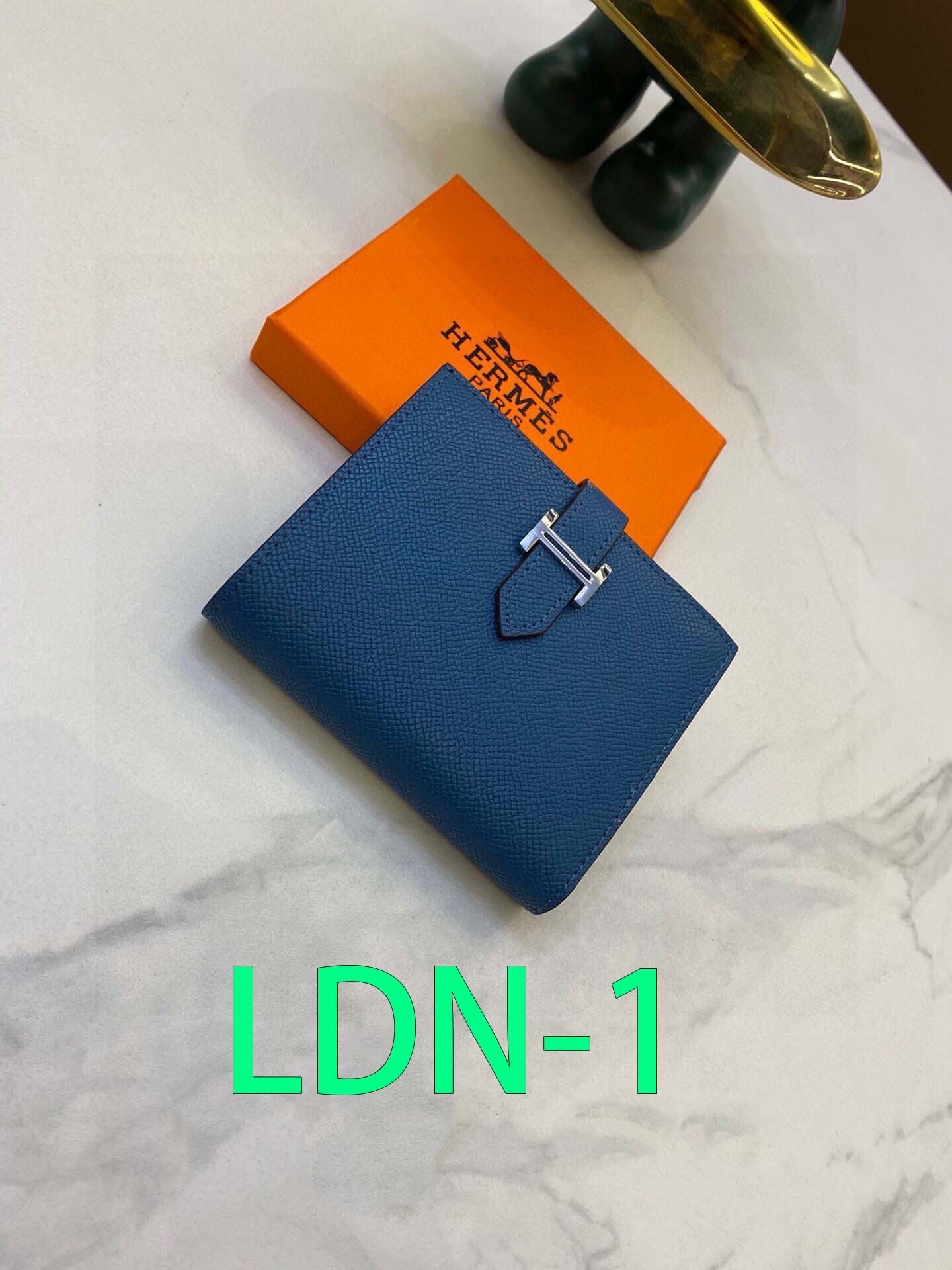 $53-LDN-760 HERM gallery