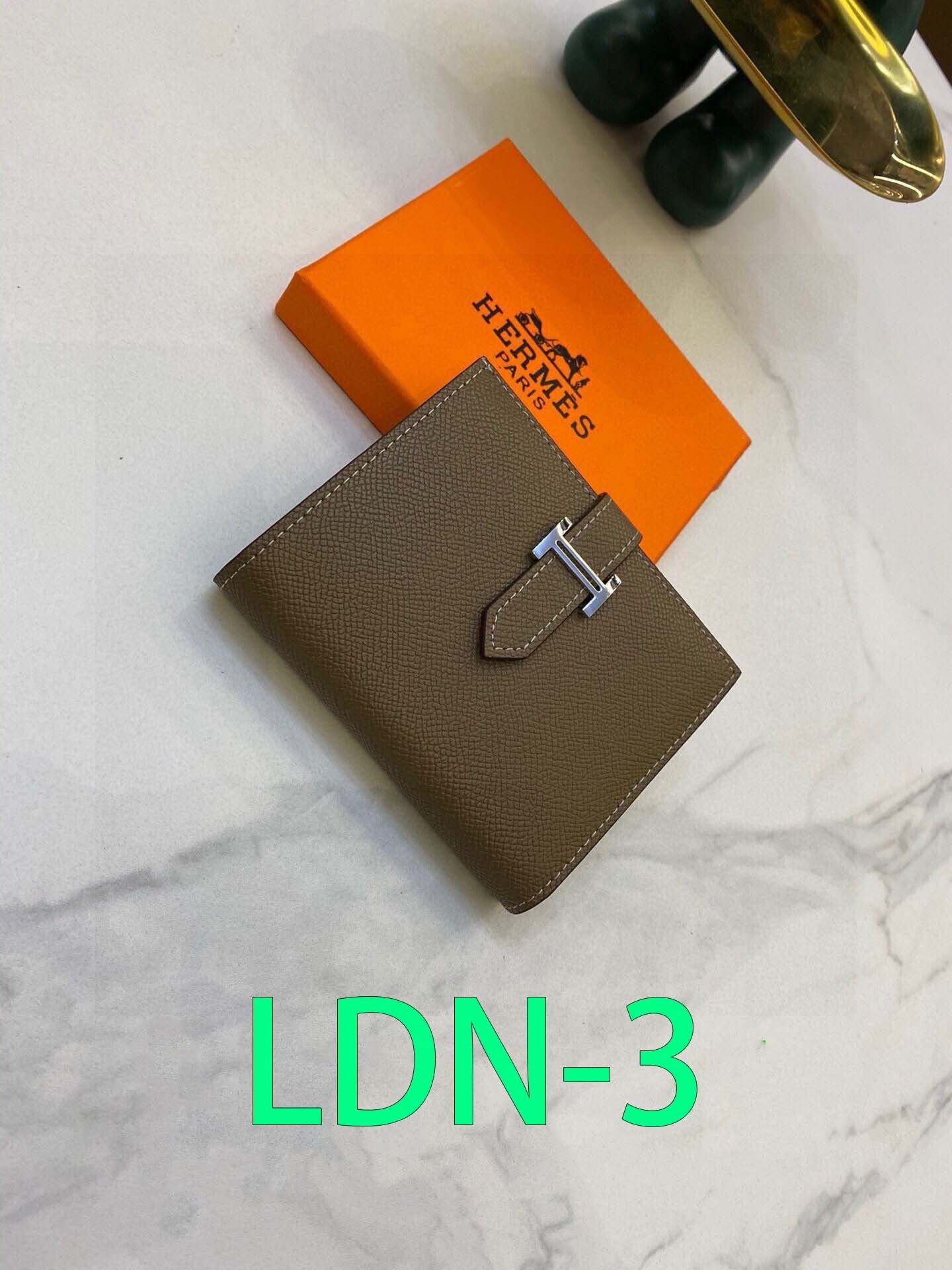 $53-LDN-760 HERM gallery