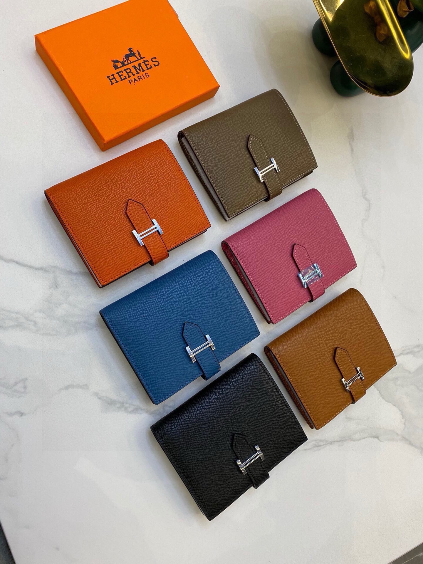 $53-LDN-760 HERM gallery