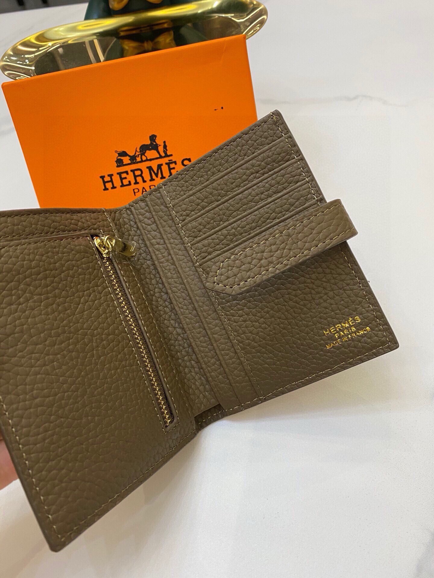 $53-LDN-761 HERM gallery