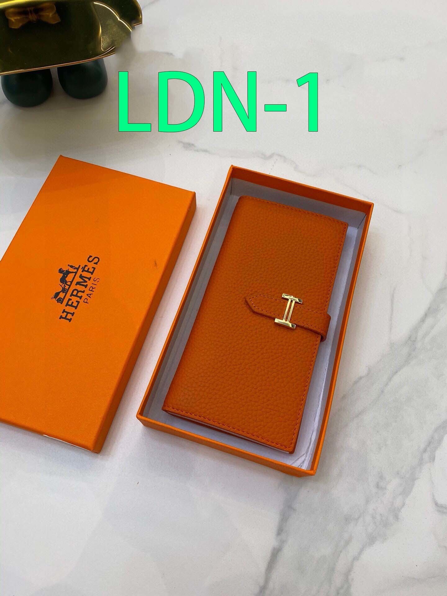 $53-LDN-762 HERM gallery