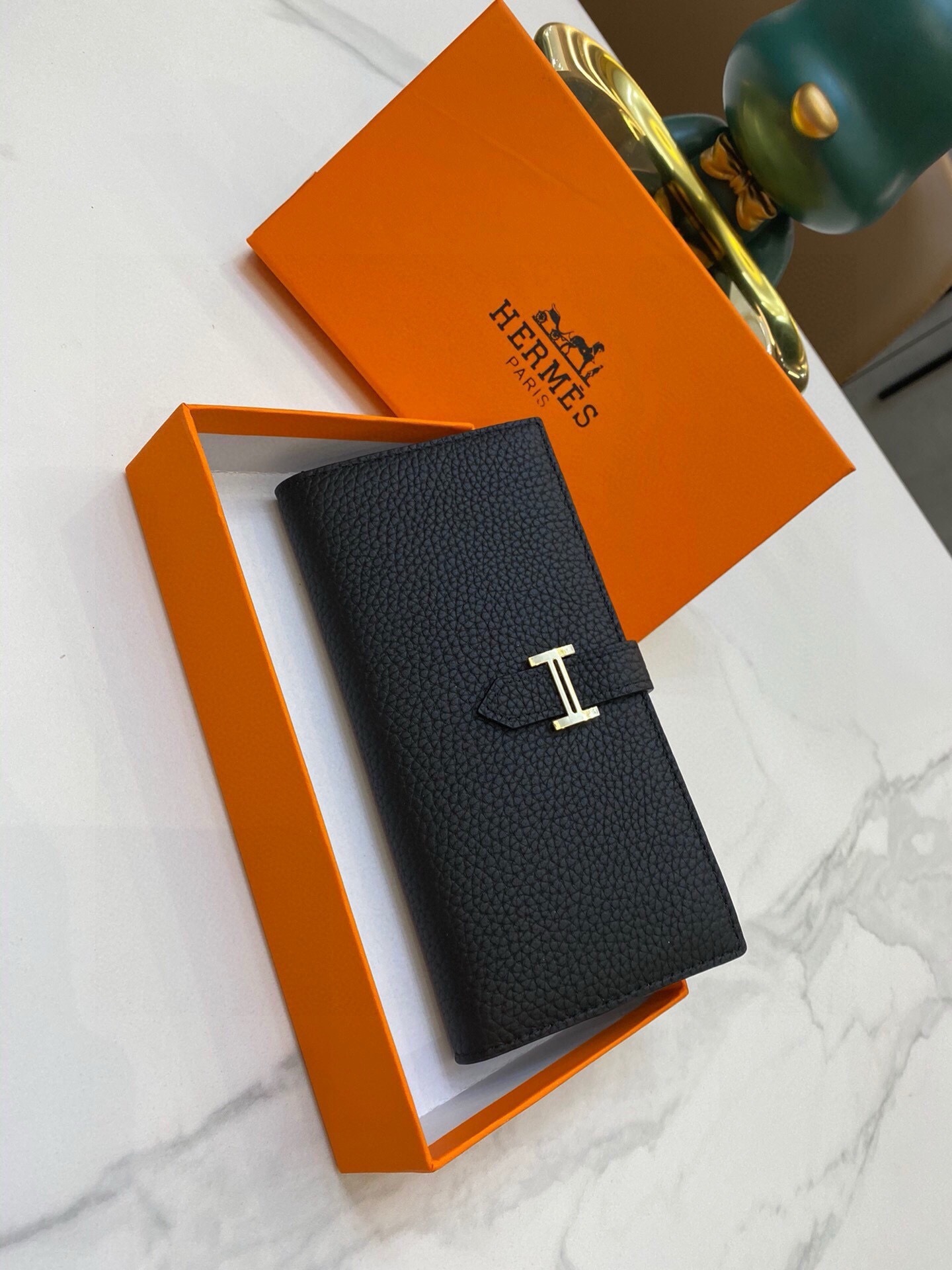 $53-LDN-762 HERM gallery