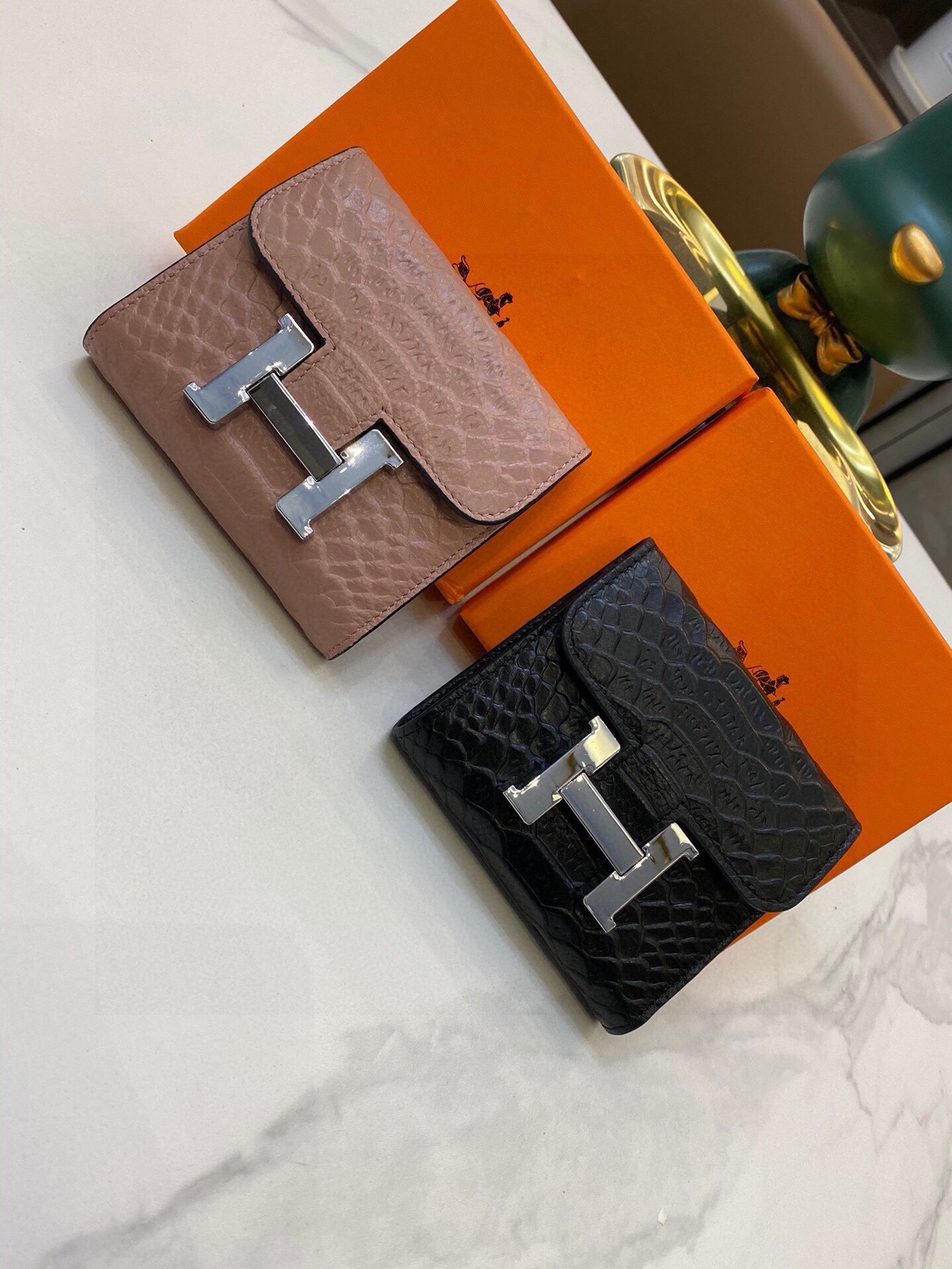 $53-LDN-763 HERM gallery