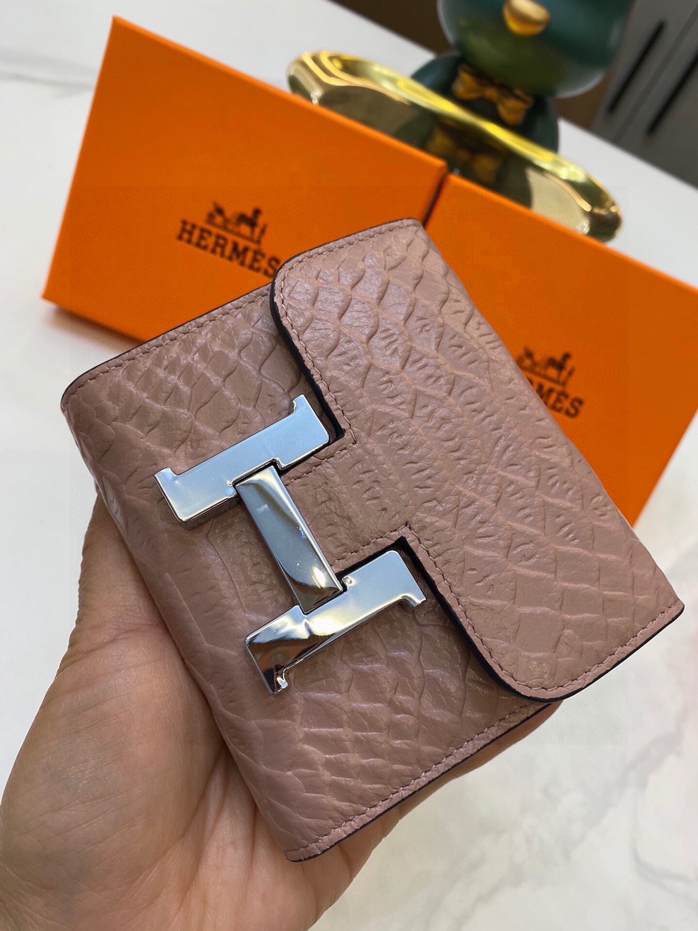 $53-LDN-763 HERM gallery