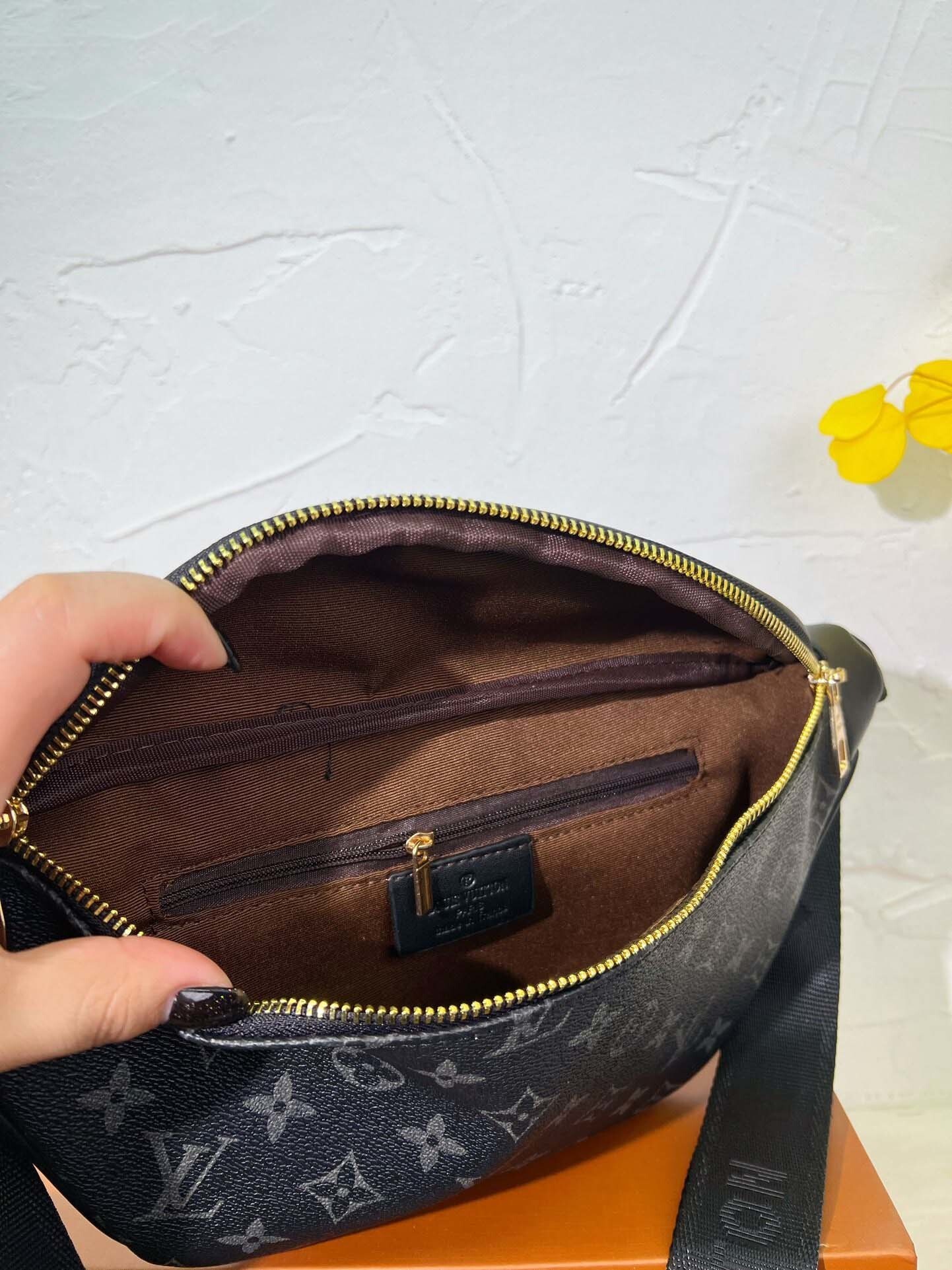 $54-LDN-316 LV gallery