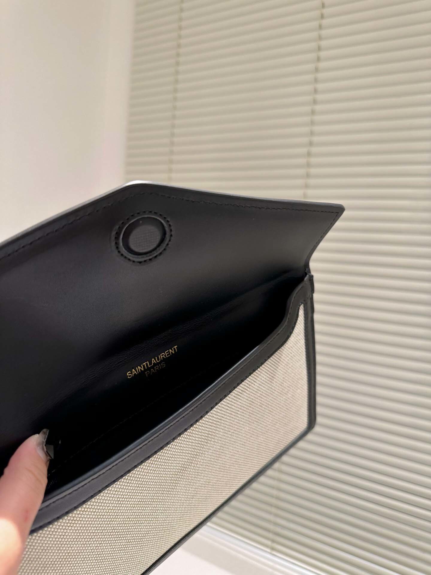 $54-LDN-382 YSL gallery