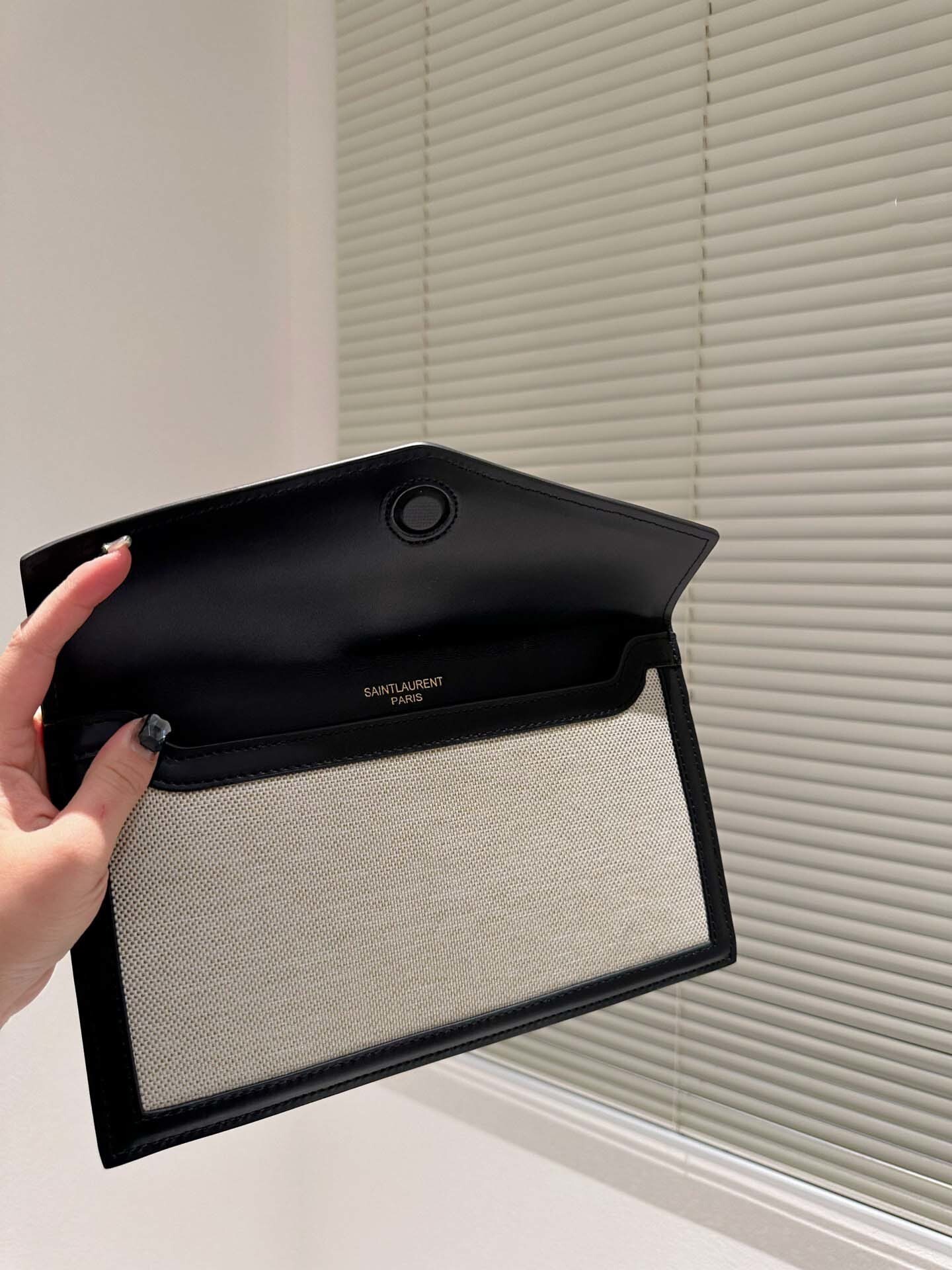 $54-LDN-382 YSL gallery