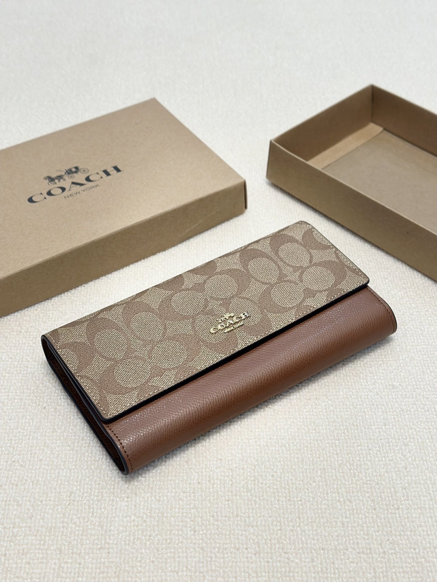 $54-LDN-710 Coa gallery