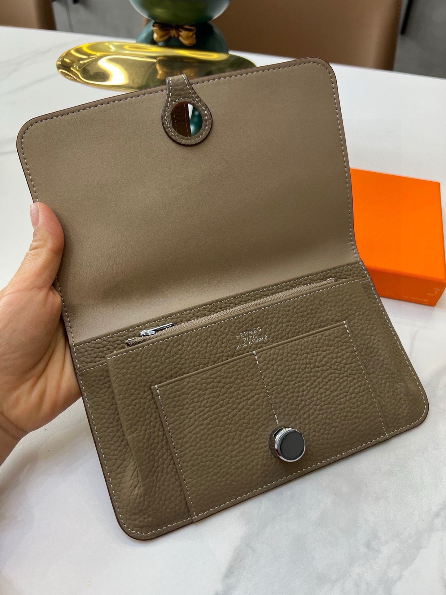 $54-LDN-755 HERM gallery