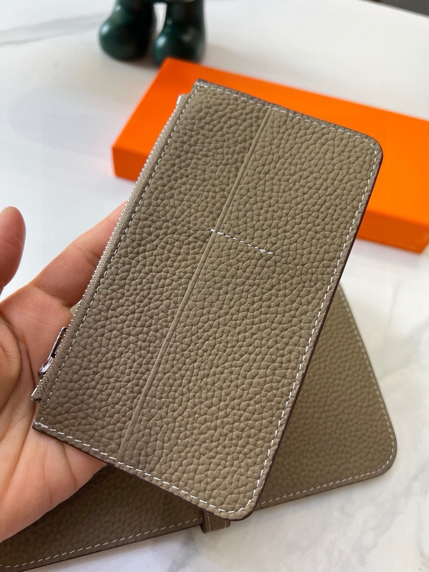 $54-LDN-755 HERM gallery