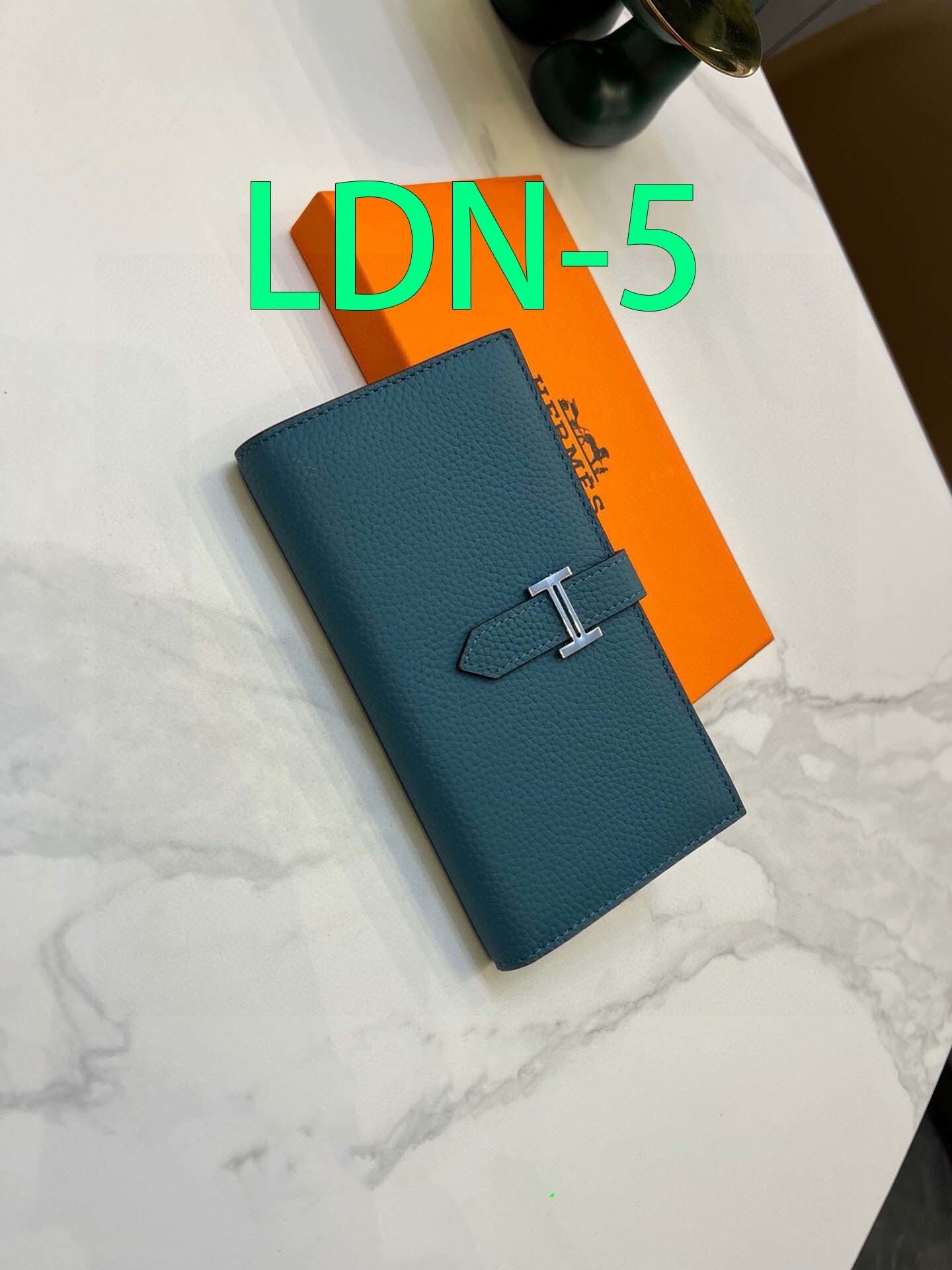 $54-LDN-756 HERM gallery