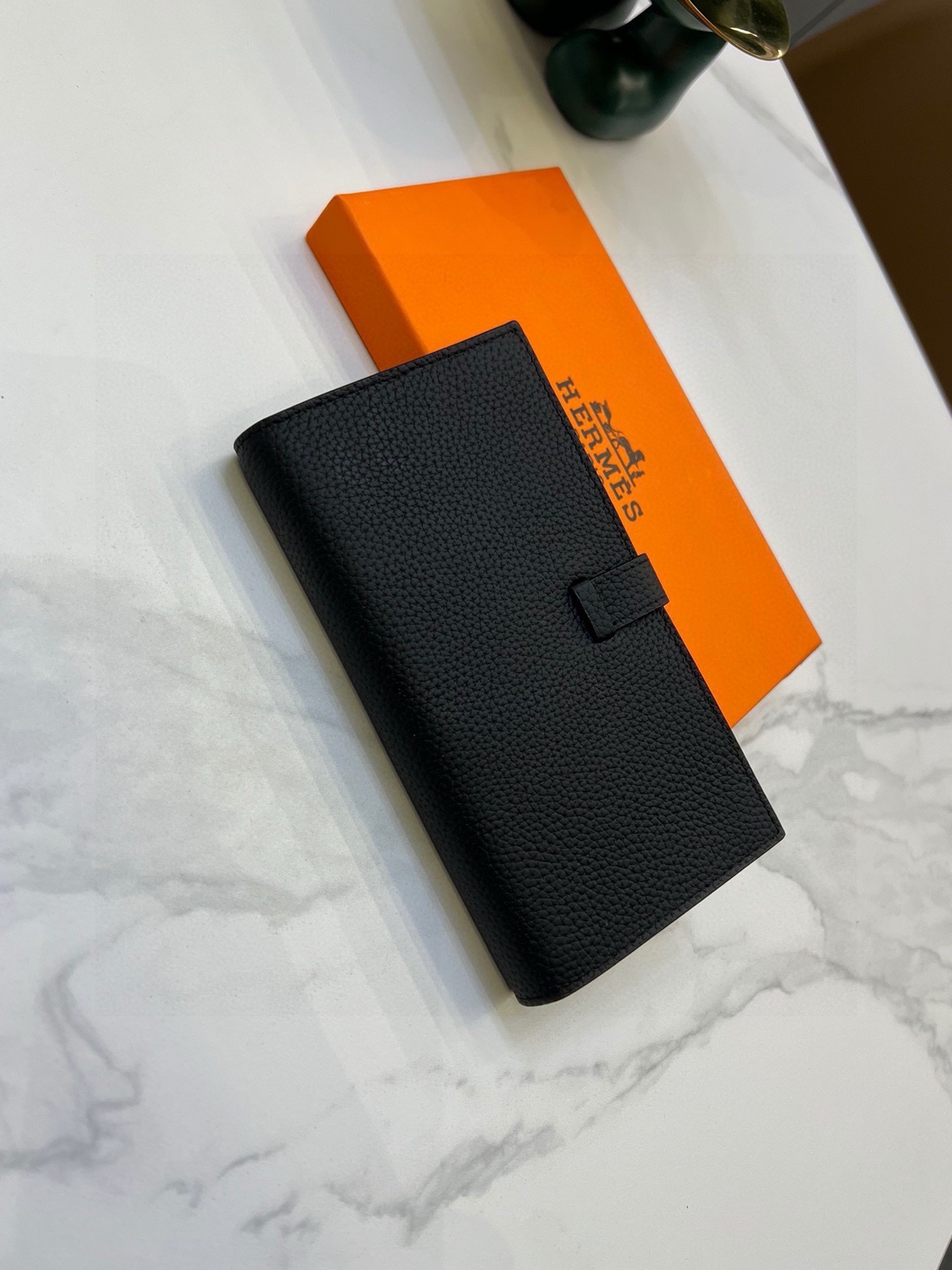 $54-LDN-756 HERM gallery