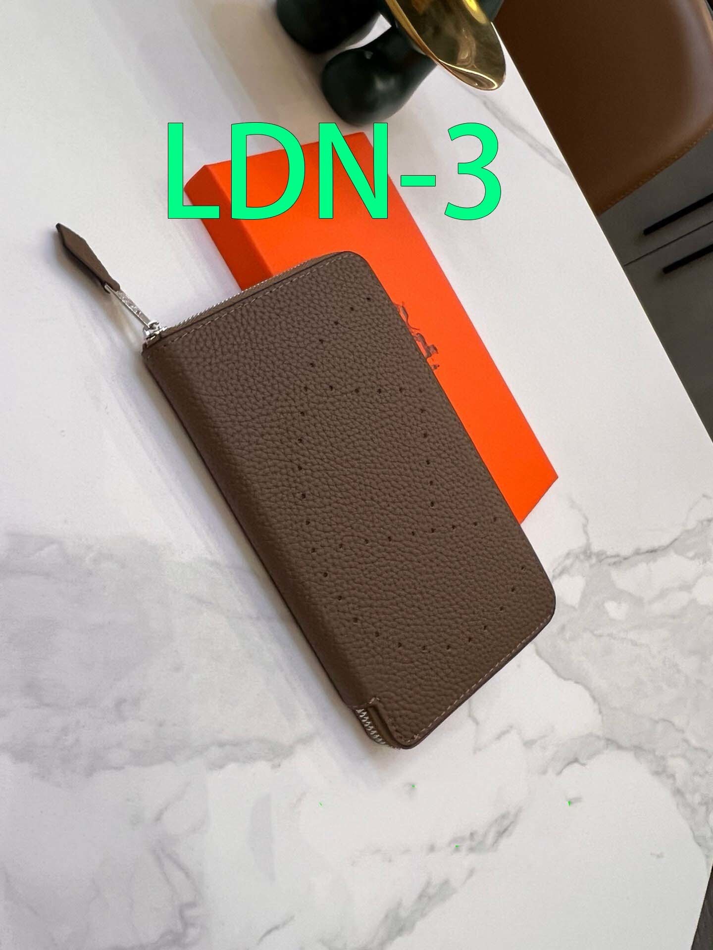 $54-LDN-757 HERM gallery