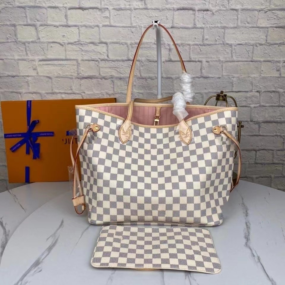 $54.56-LDN-293 LV gallery