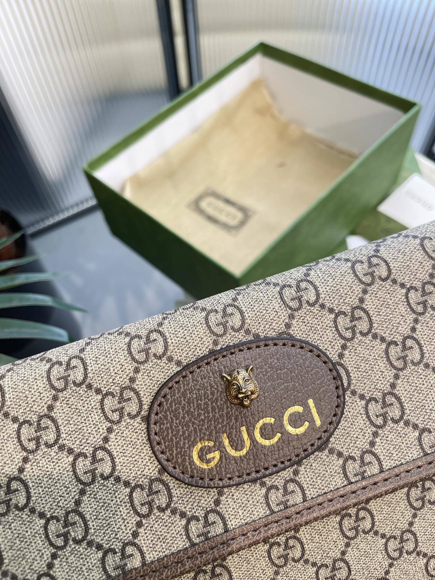 $55-LDN-219 GCI gallery