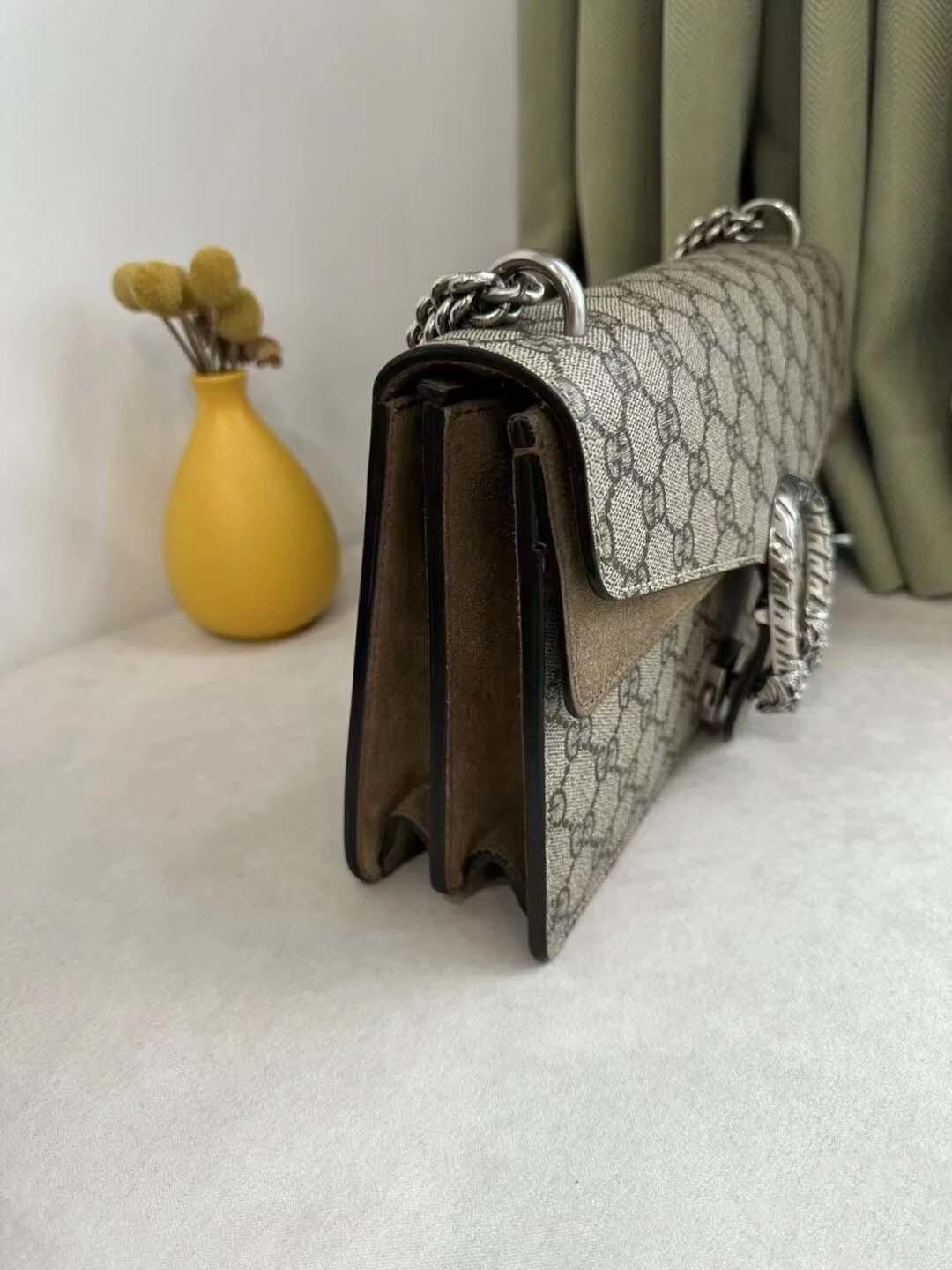 $55-LDN-232 GCI gallery