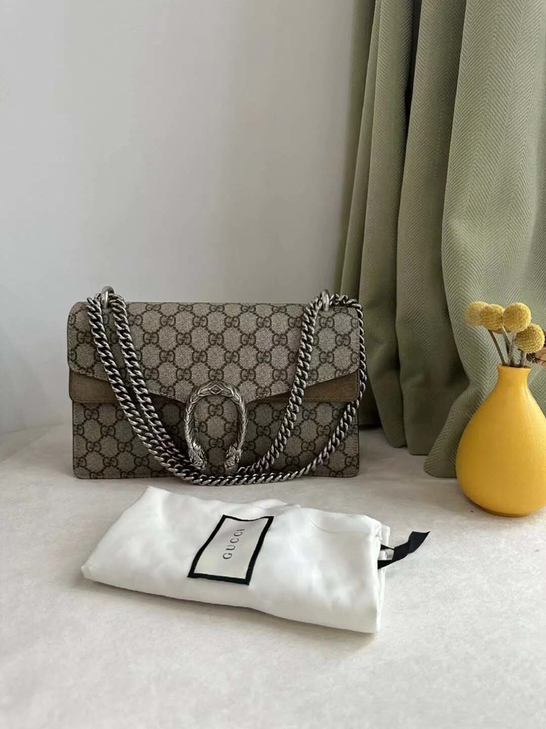 $55-LDN-232 GCI gallery