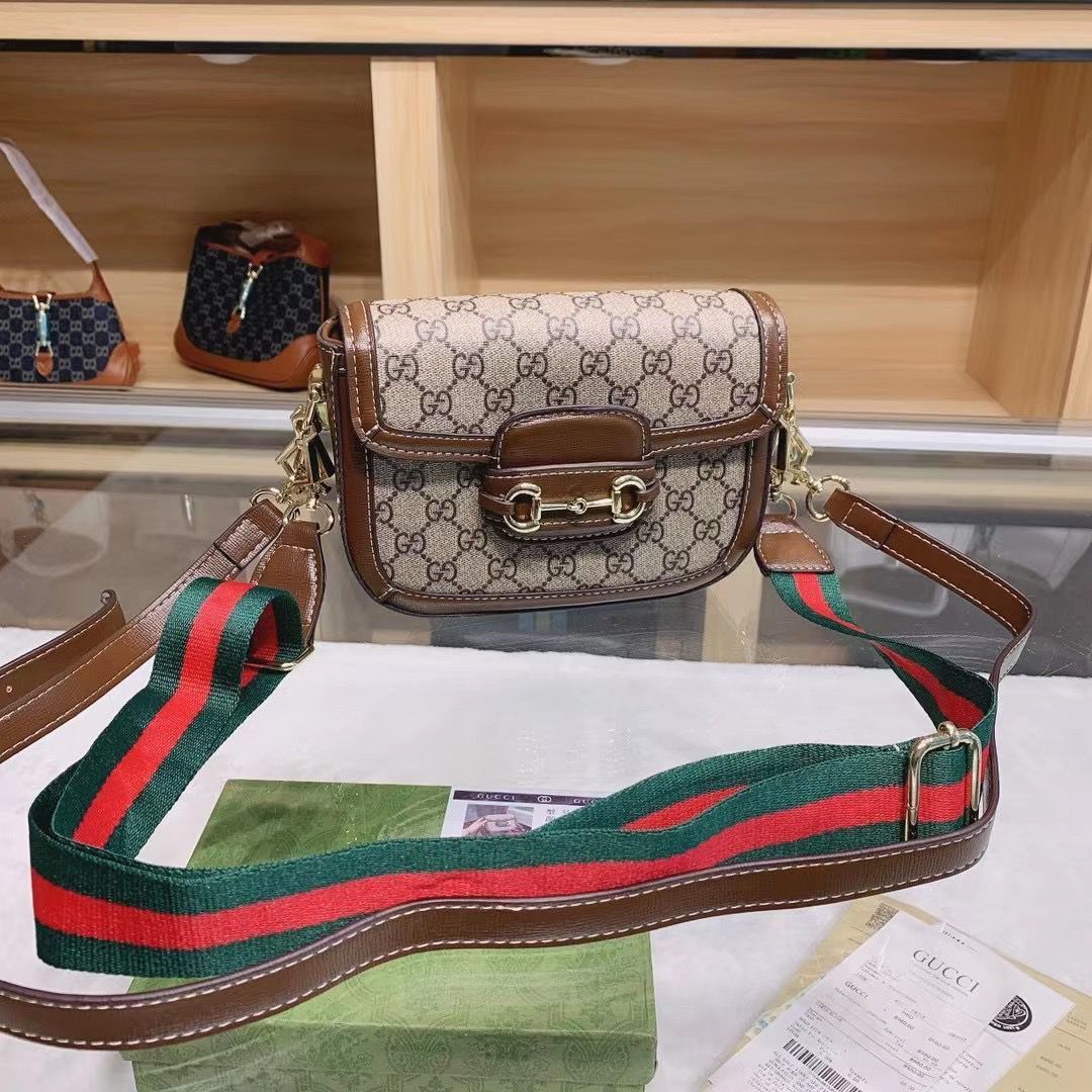 $55-LDN-233 GCI gallery