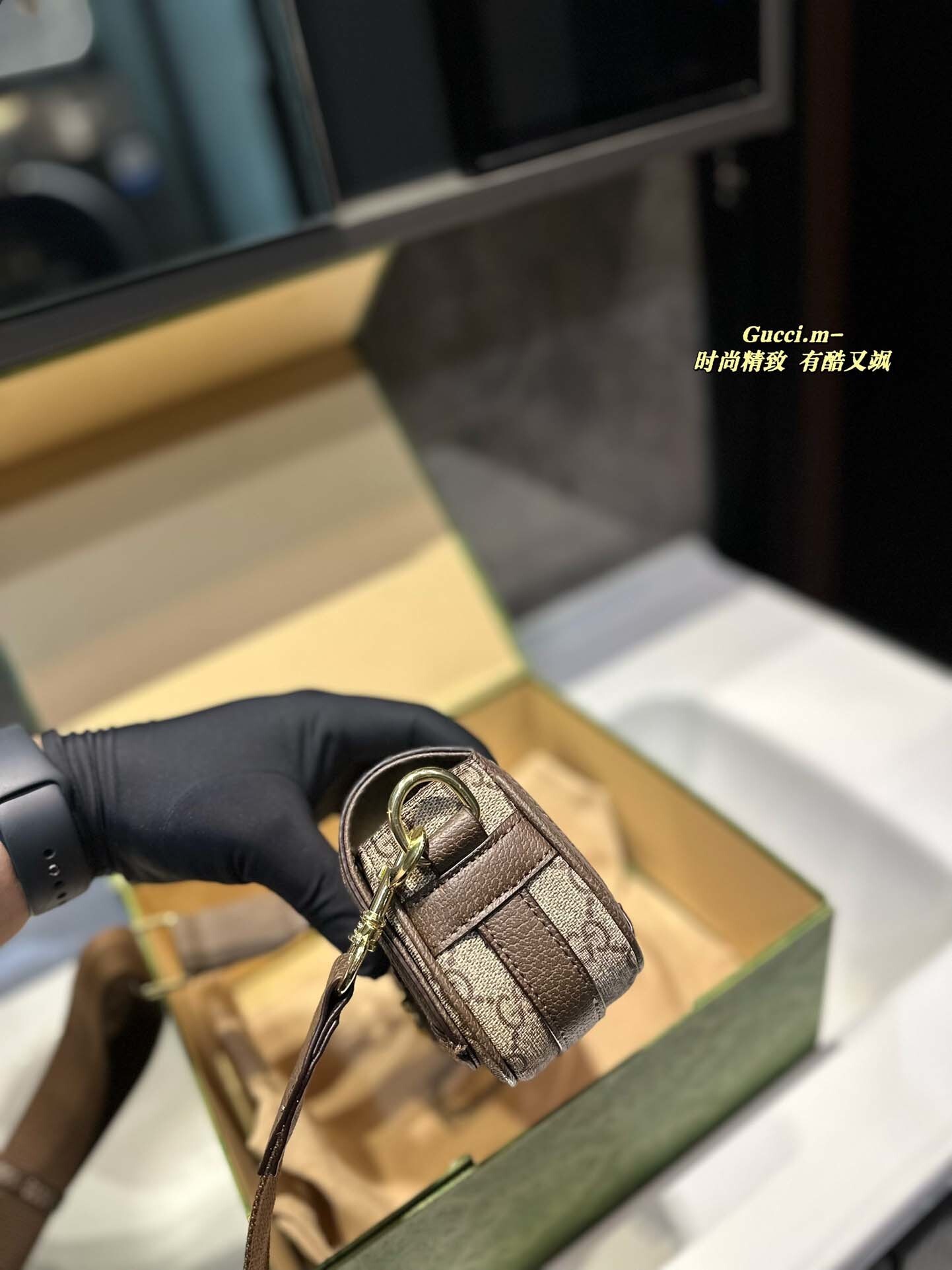 $55-LDN-247 GCI gallery