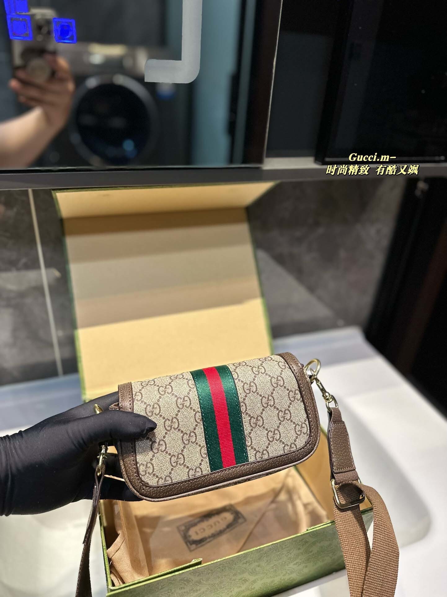 $55-LDN-247 GCI gallery