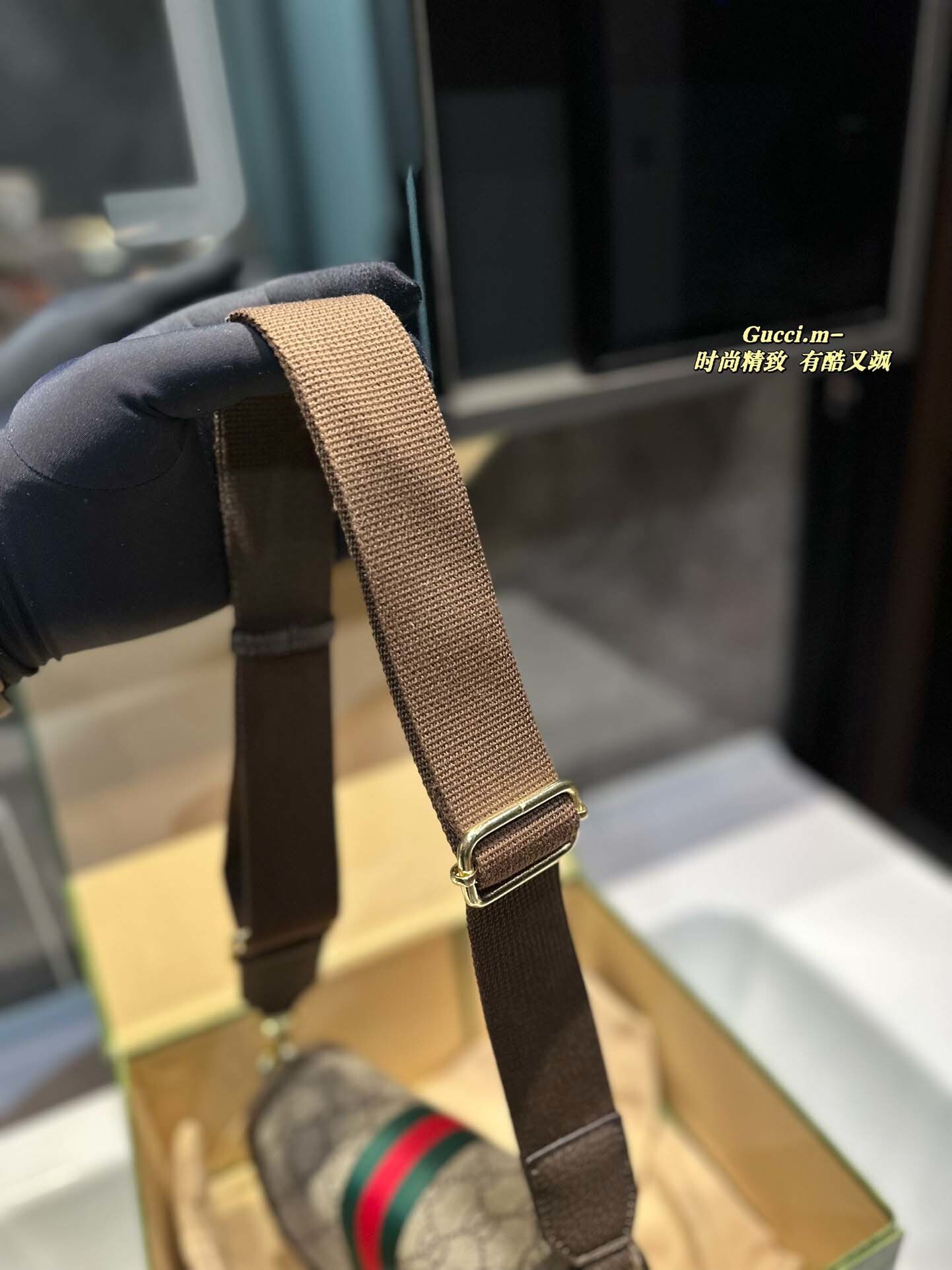 $55-LDN-247 GCI gallery