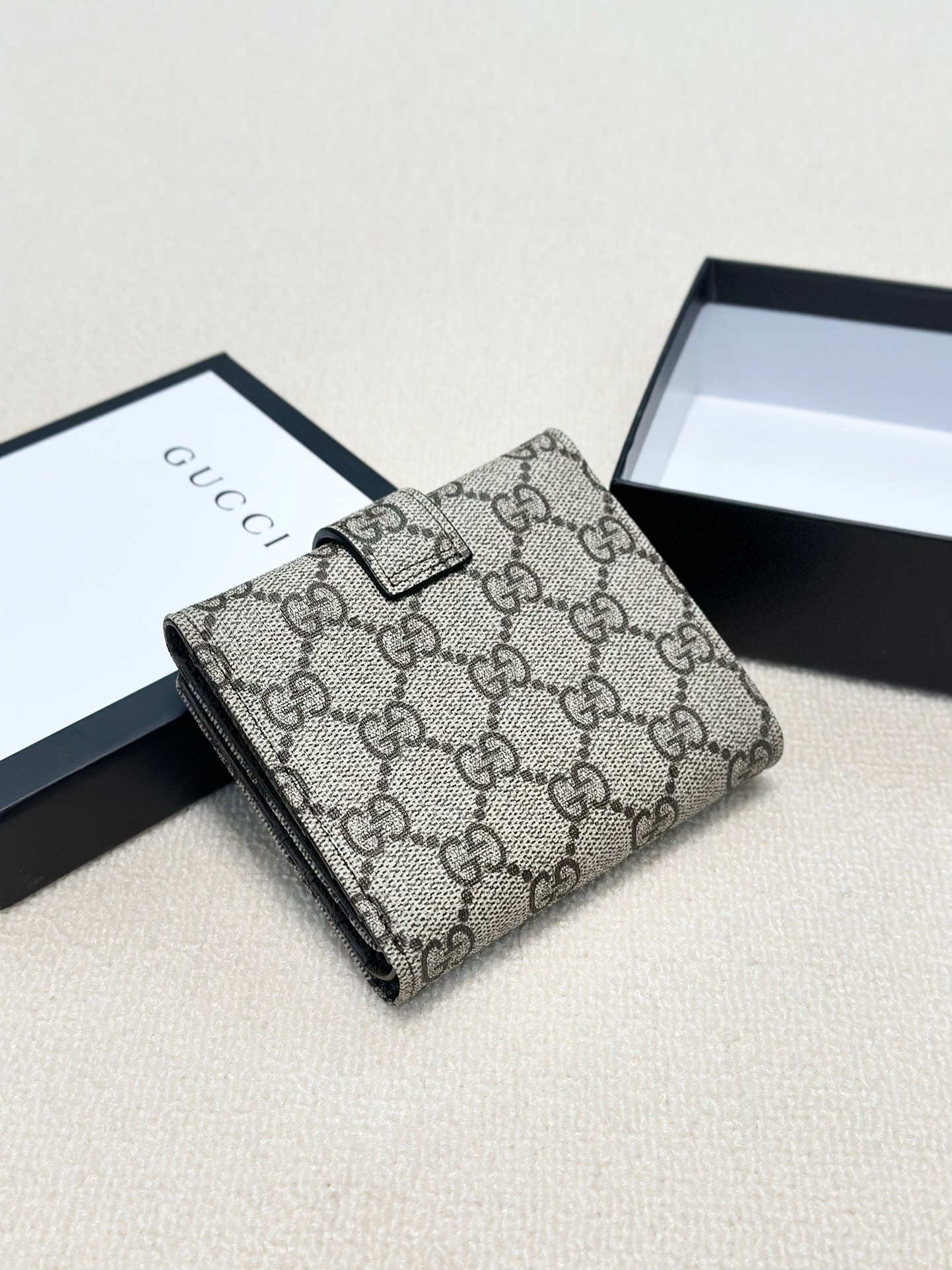 $55-LDN-279 GCI gallery