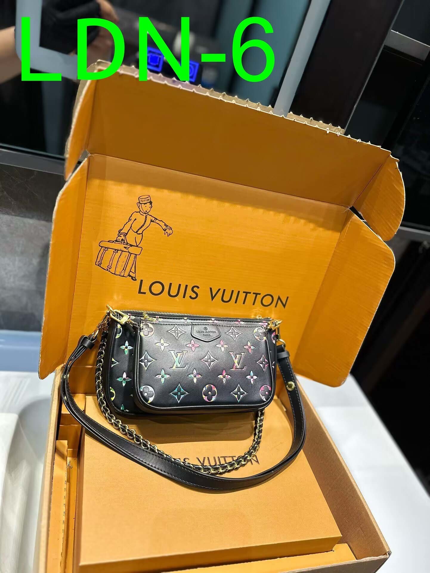 $55-LDN-331 LV gallery