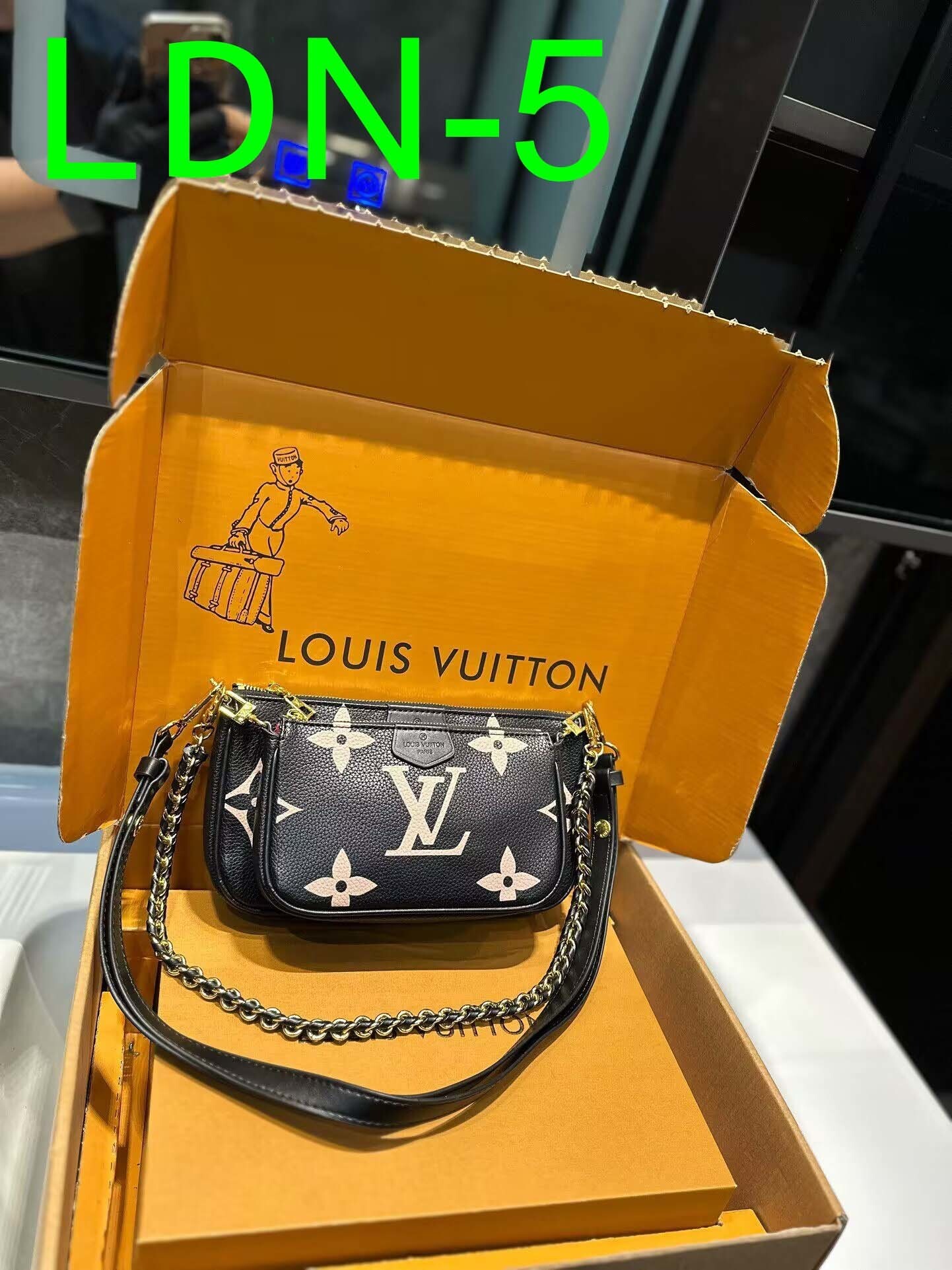 $55-LDN-331 LV gallery