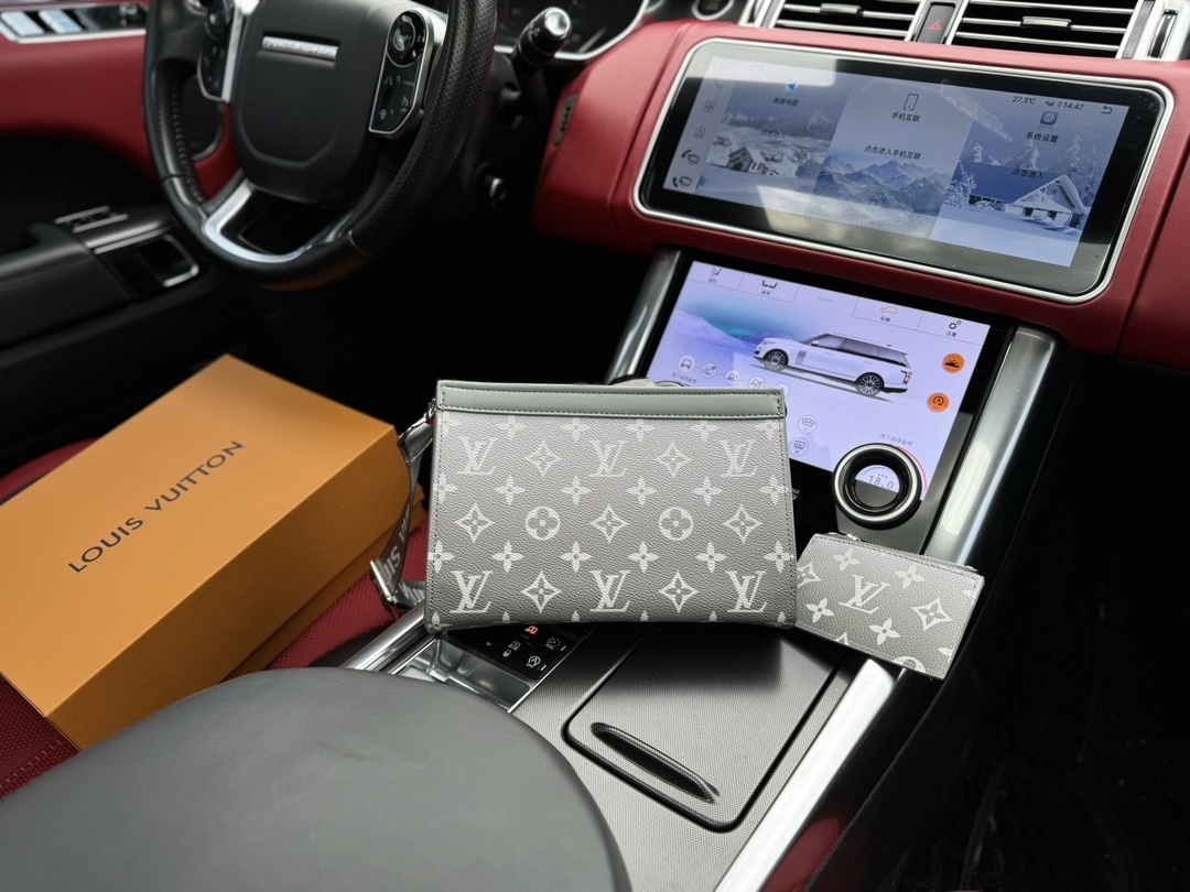 $55-LDN-339 LV gallery