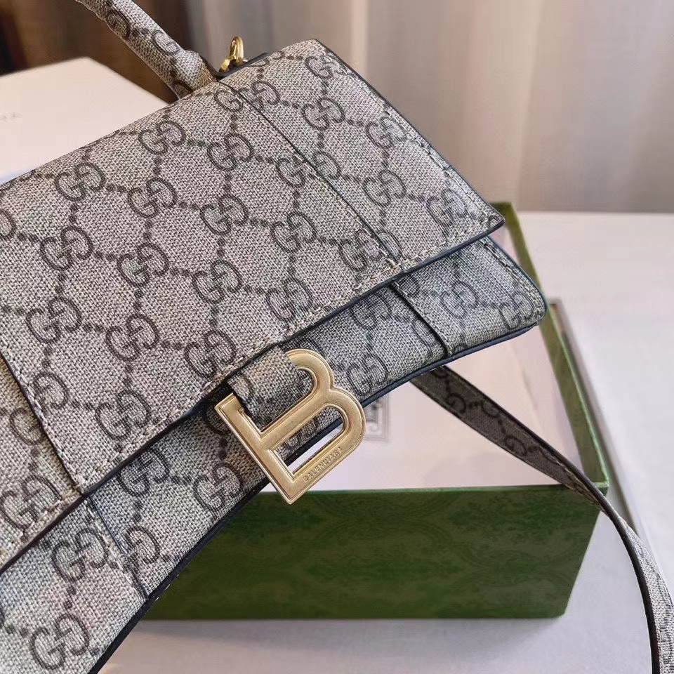 $55-LDN-647 BACGA gallery