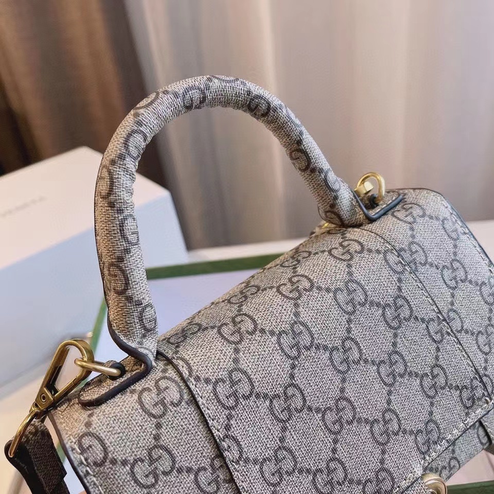 $55-LDN-647 BACGA gallery