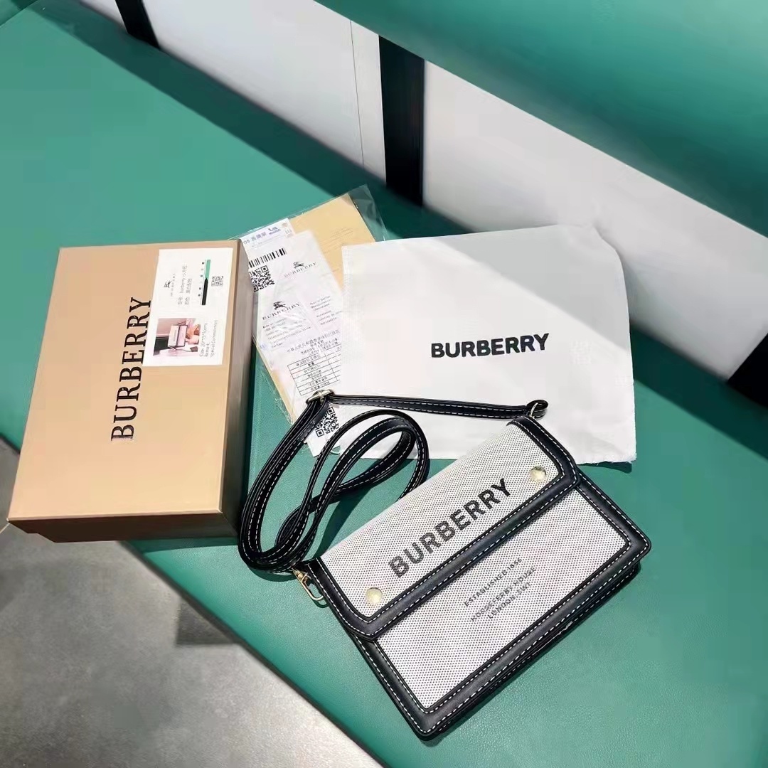 $55-LDN-683 BURBE gallery