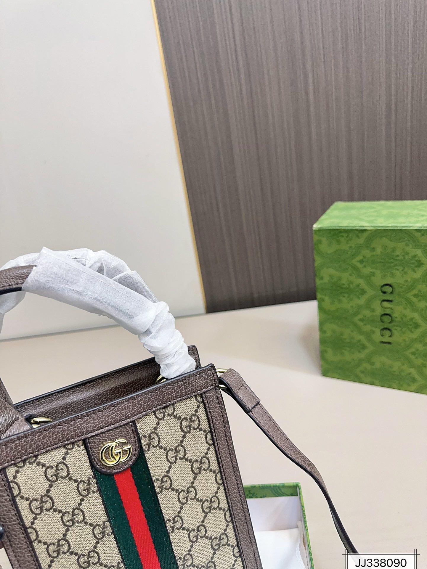 $56-LDN-252 GCI gallery