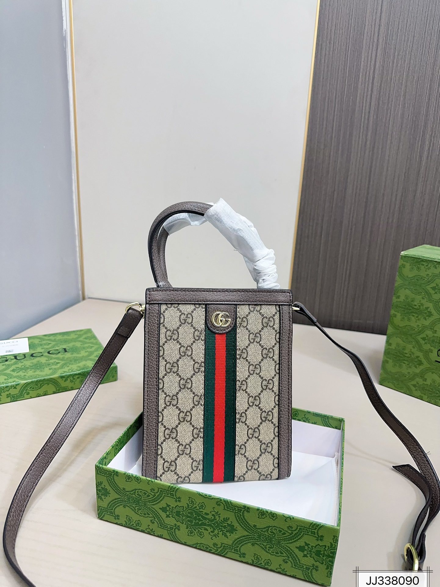 $56-LDN-252 GCI gallery