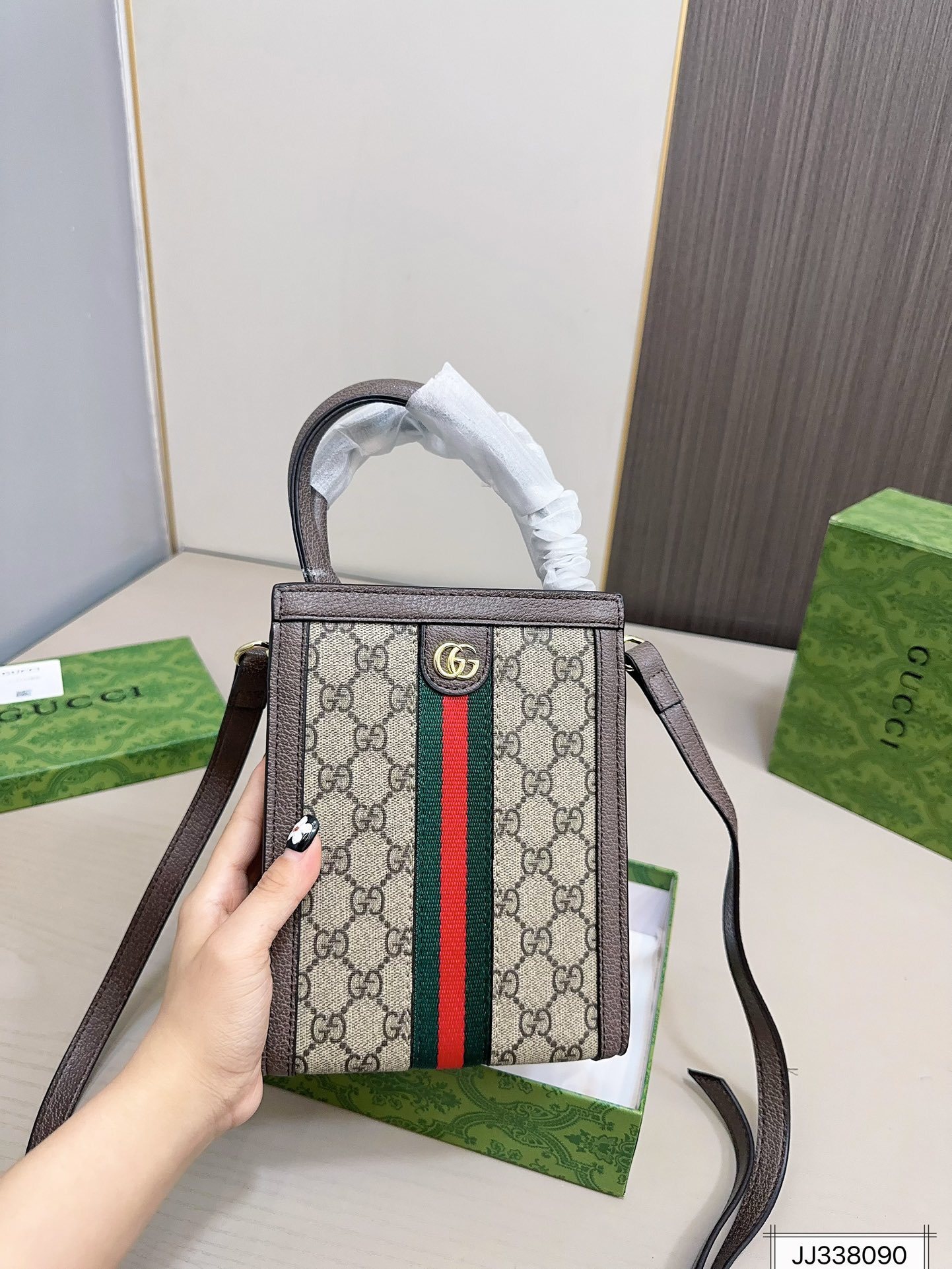 $56-LDN-252 GCI gallery