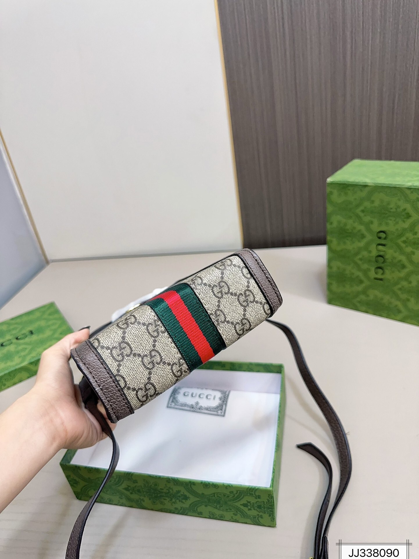 $56-LDN-252 GCI gallery