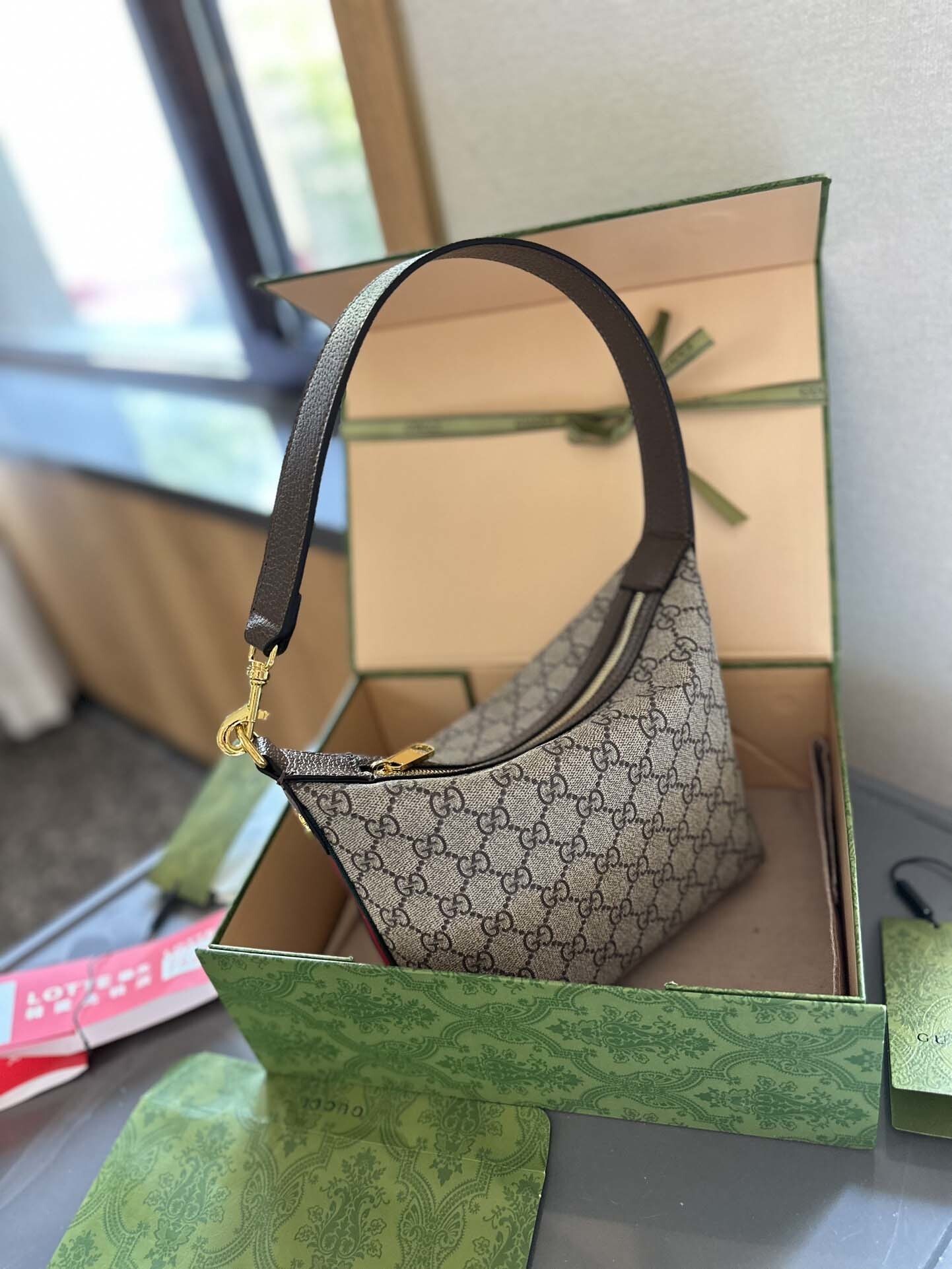 $56-LDN-253 GCI gallery