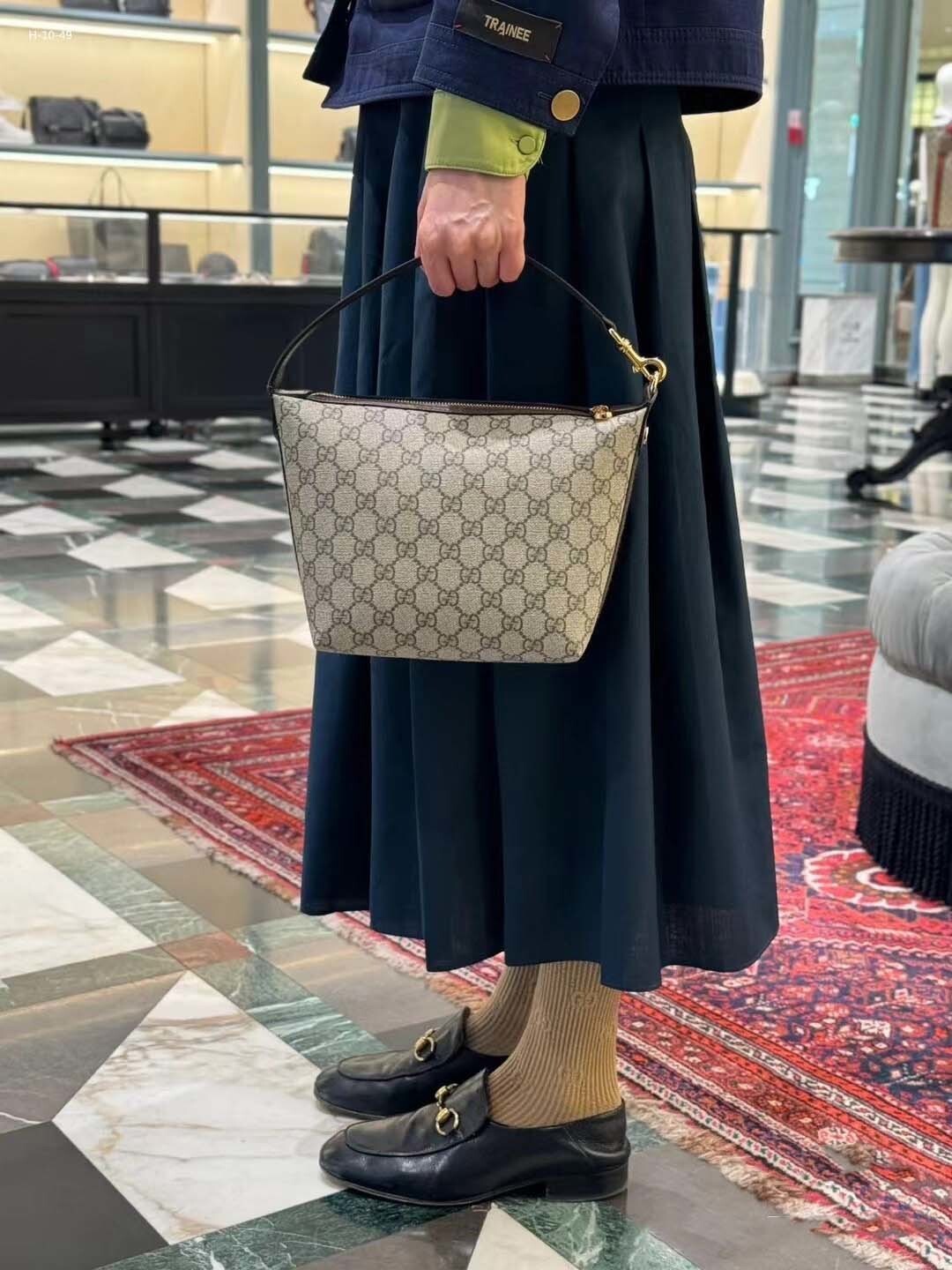 $56-LDN-253 GCI gallery